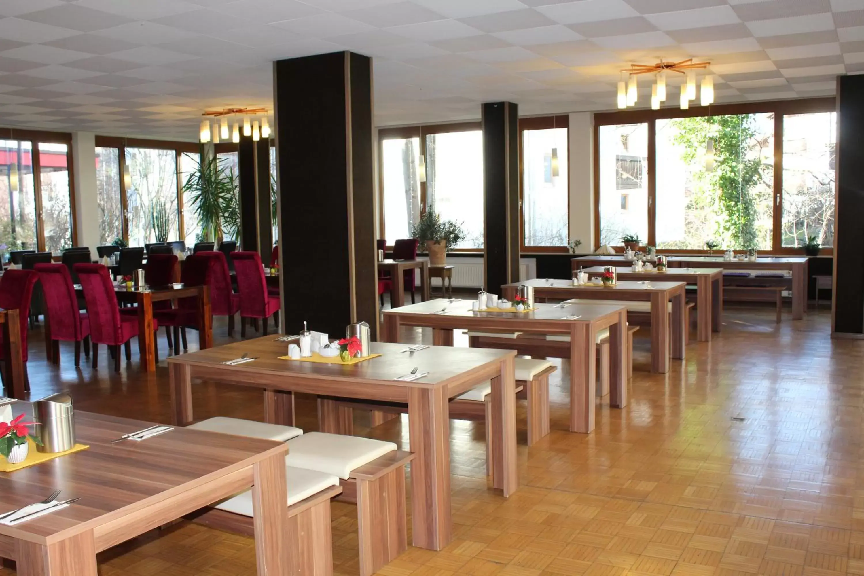 Restaurant/places to eat in Hotel Atlas Sport
