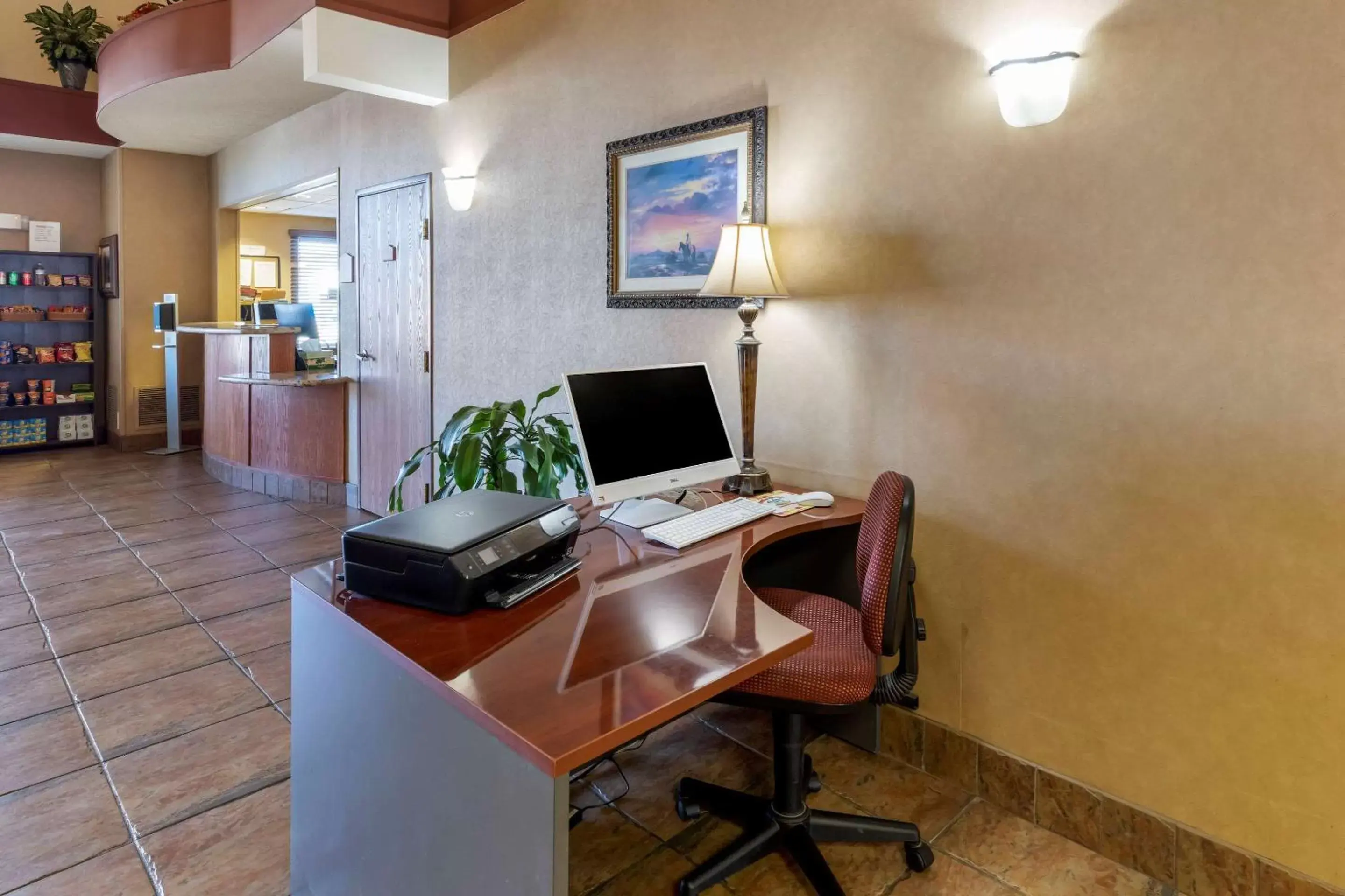 Business facilities, TV/Entertainment Center in Quality Inn & Suites Wellington – Fort Collins