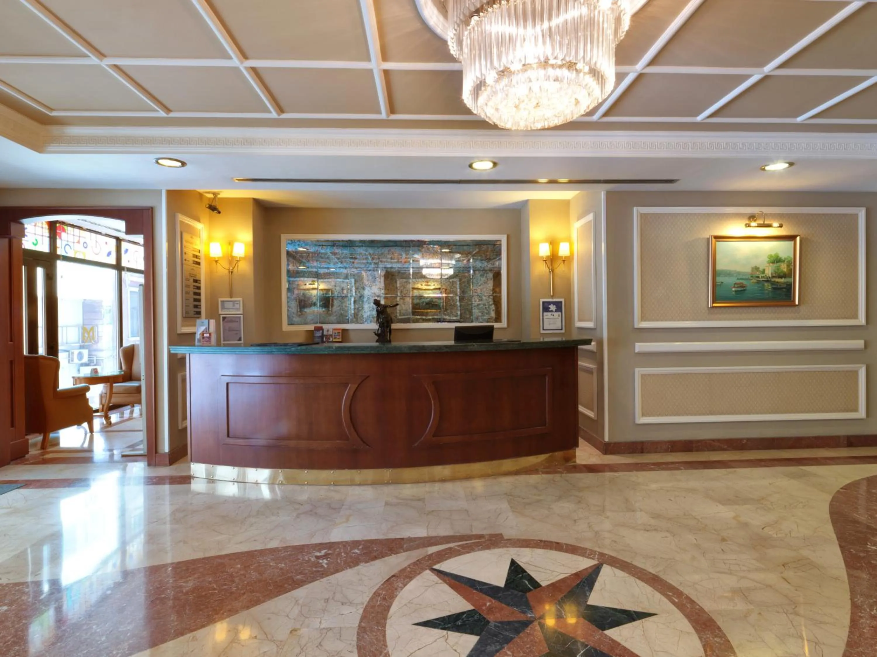 Lobby or reception in Taksim Metropark Hotel