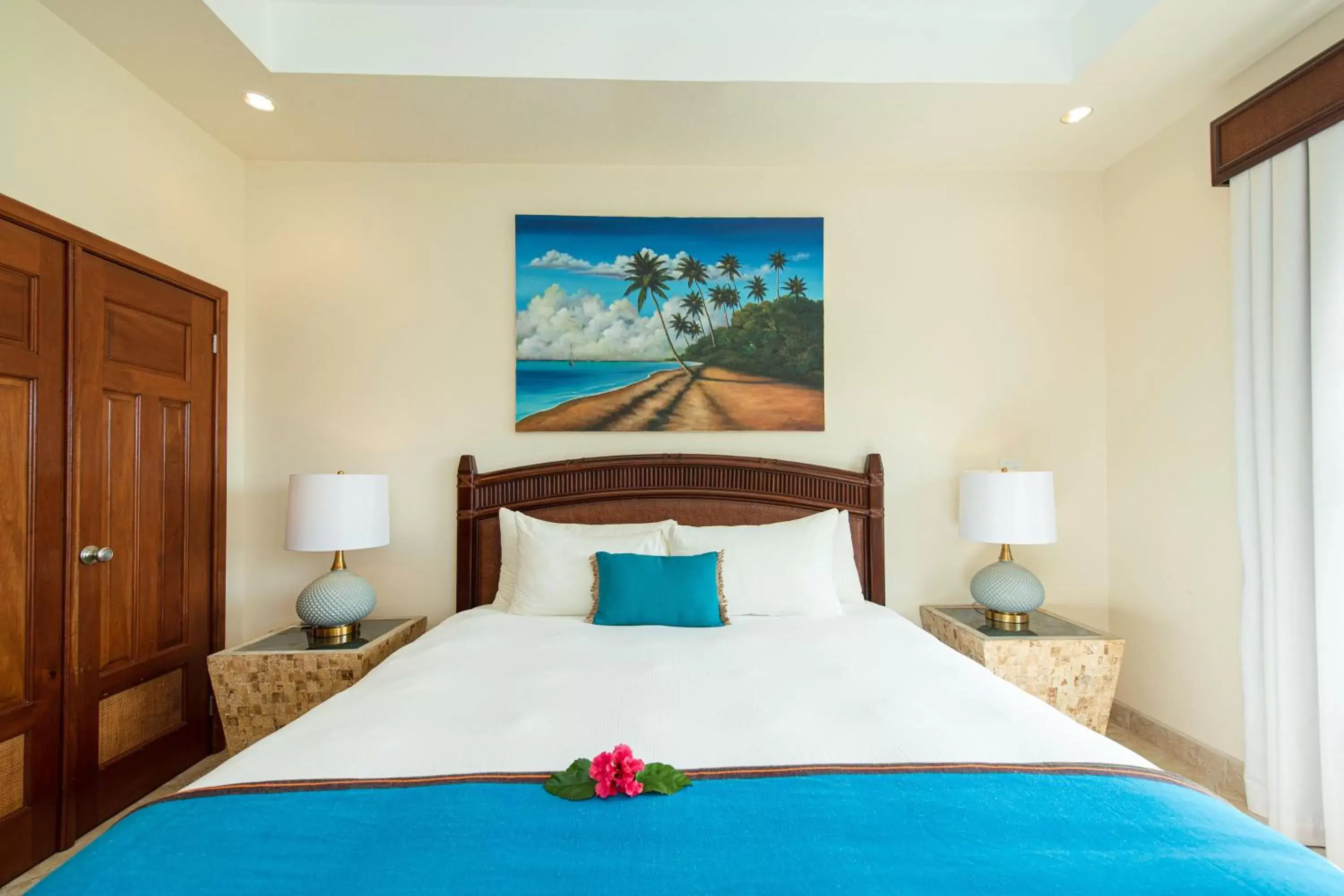 Bedroom, Bed in Grand Caribe Belize