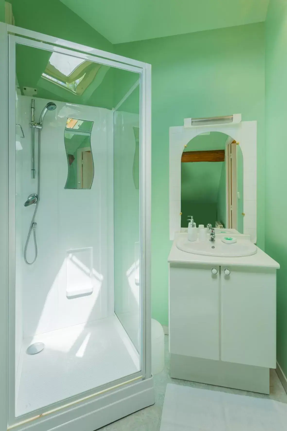 Bathroom in Chambres d'hôtes - Domaine Gigou