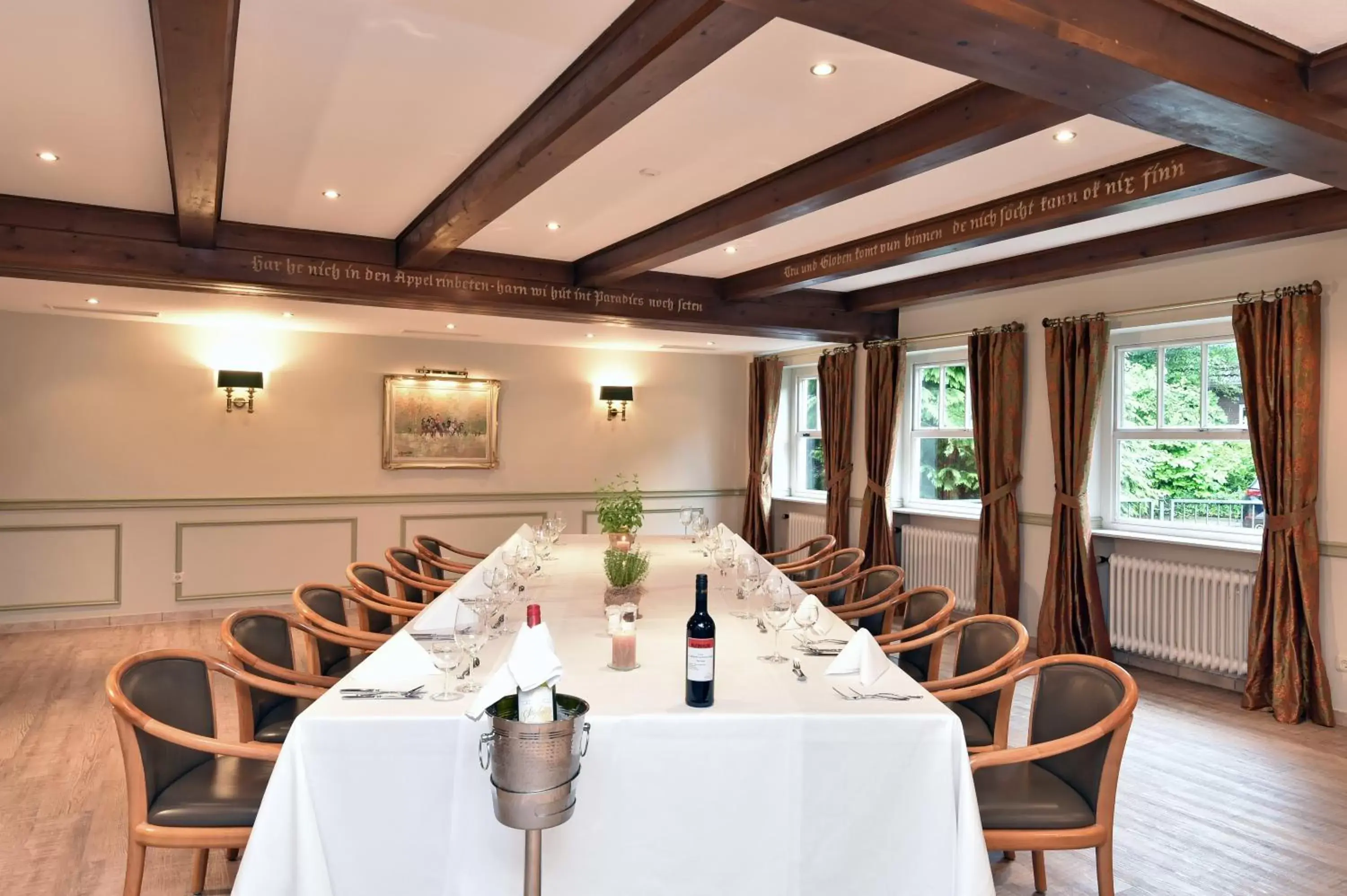 Banquet/Function facilities, Restaurant/Places to Eat in Kleinhuis Hotel Mellingburger Schleuse