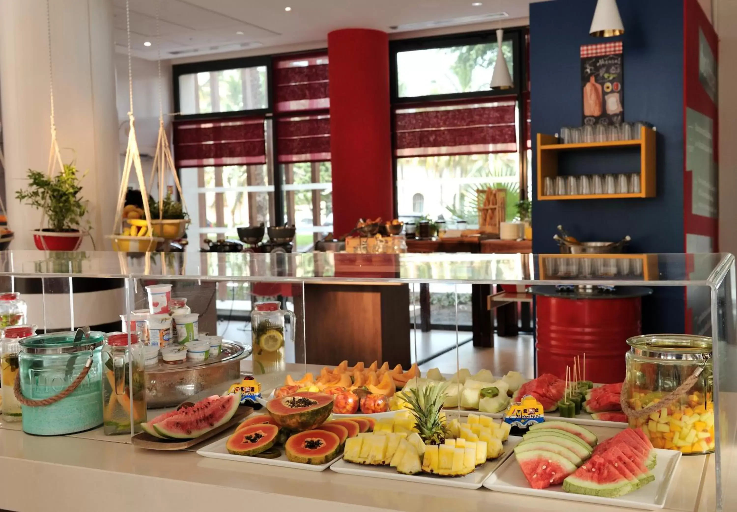 Restaurant/places to eat in Ibis Dakar Restaurant/places to eat in Ibis Dakar
