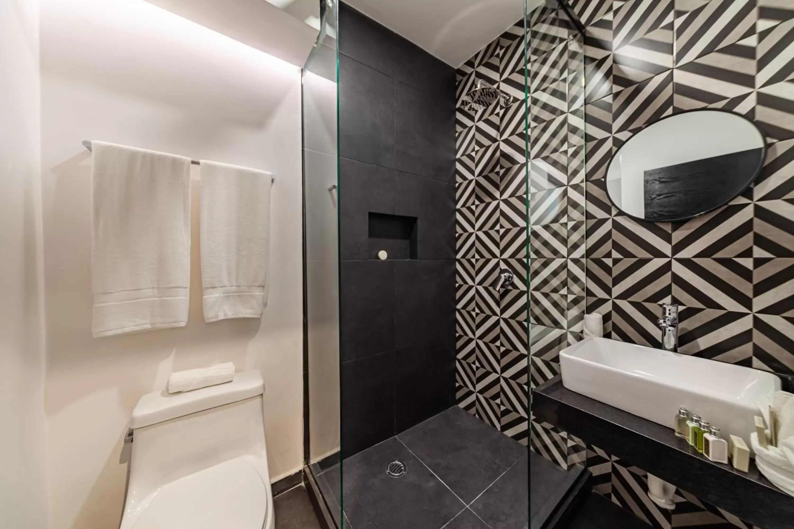 Shower, Bathroom in Casa Nou