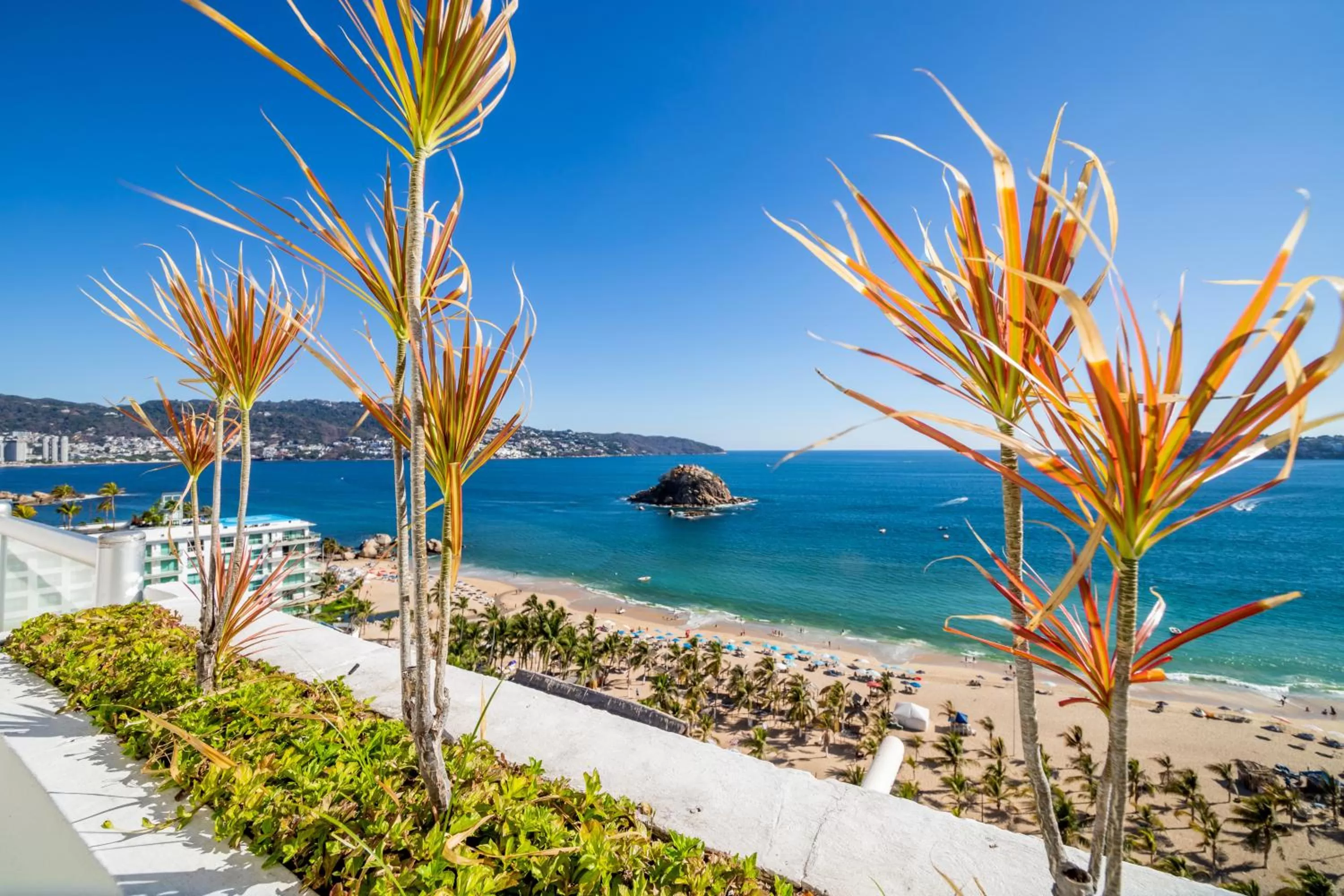 Sea view in Emporio Acapulco