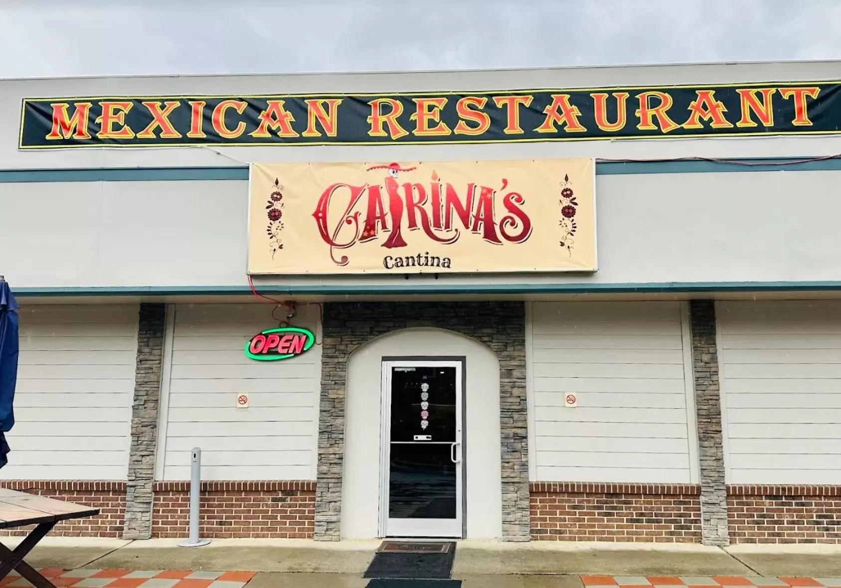 Restaurant/places to eat in Clarion Hotel Conference Center Restaurant/places to eat in Clarion Hotel Conference Center