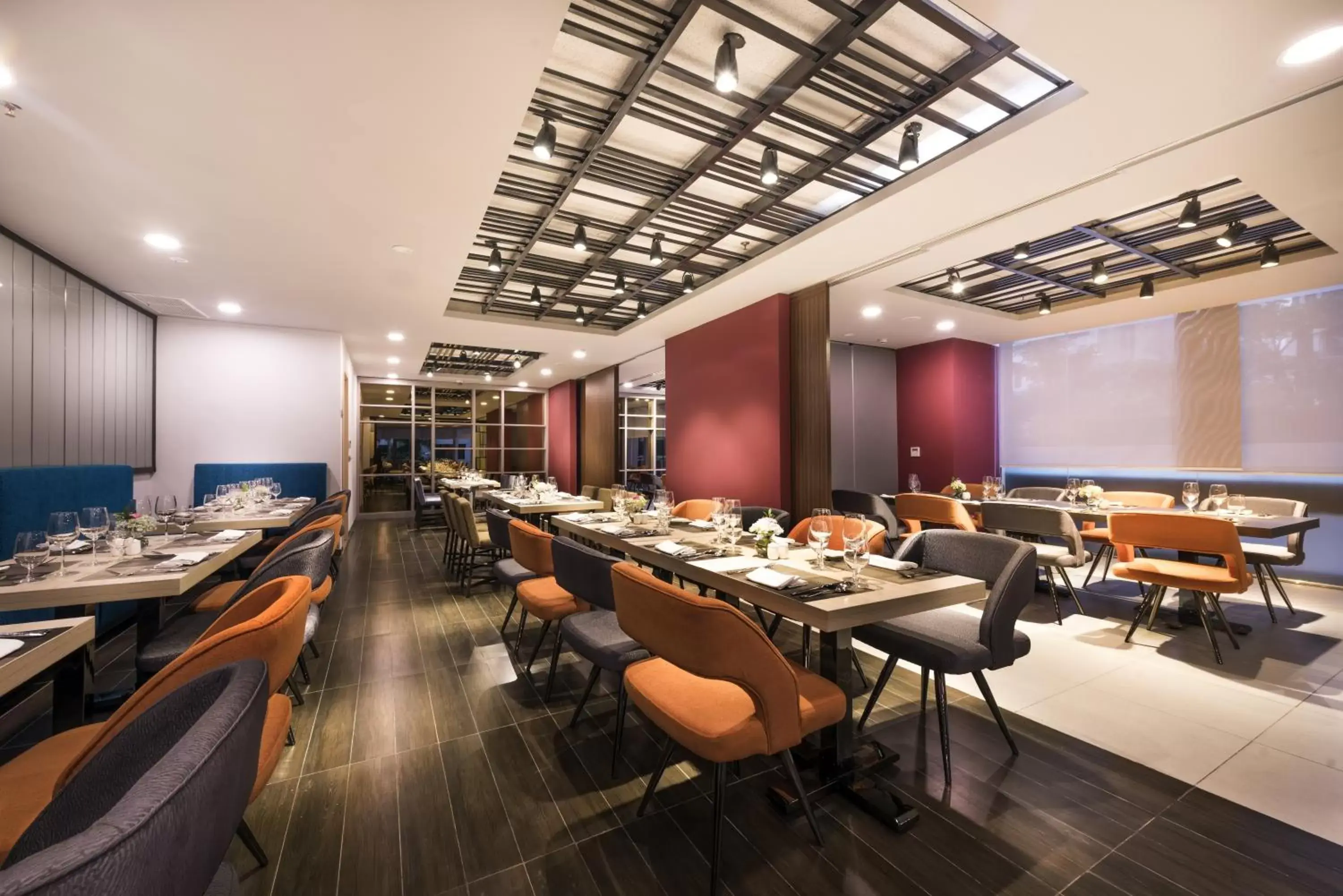 Restaurant/Places to Eat in Novotel Suites Hanoi