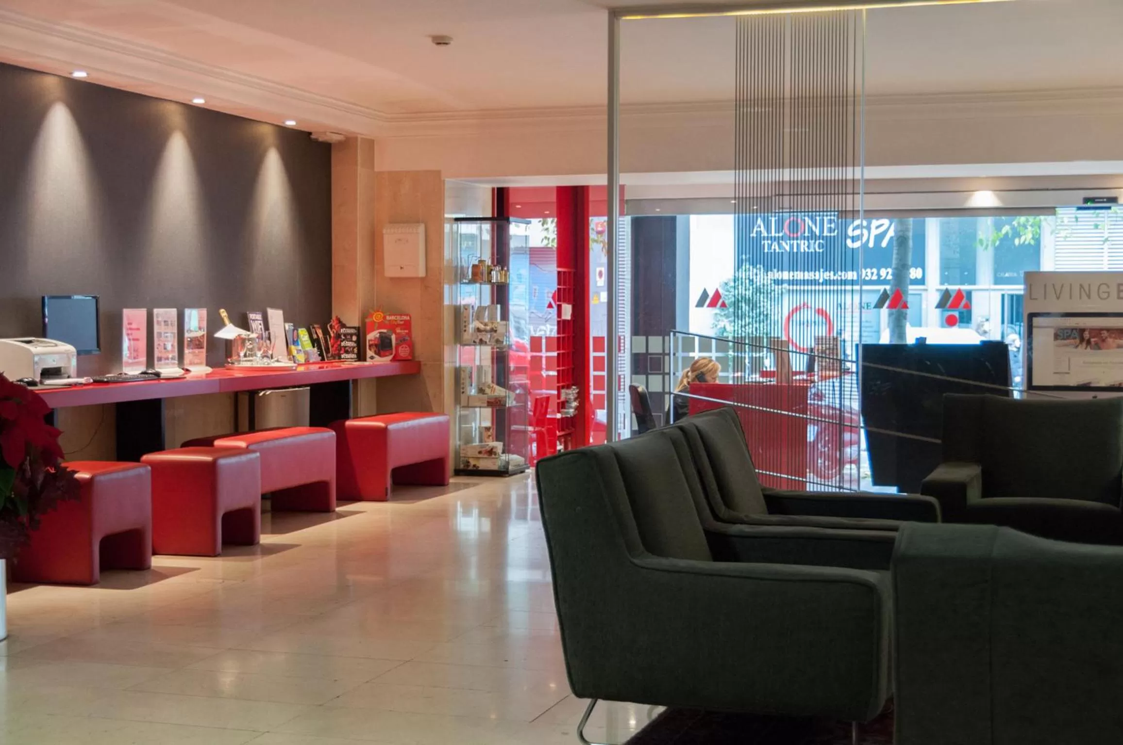 Communal lounge/ TV room in Aparthotel Atenea Calabria