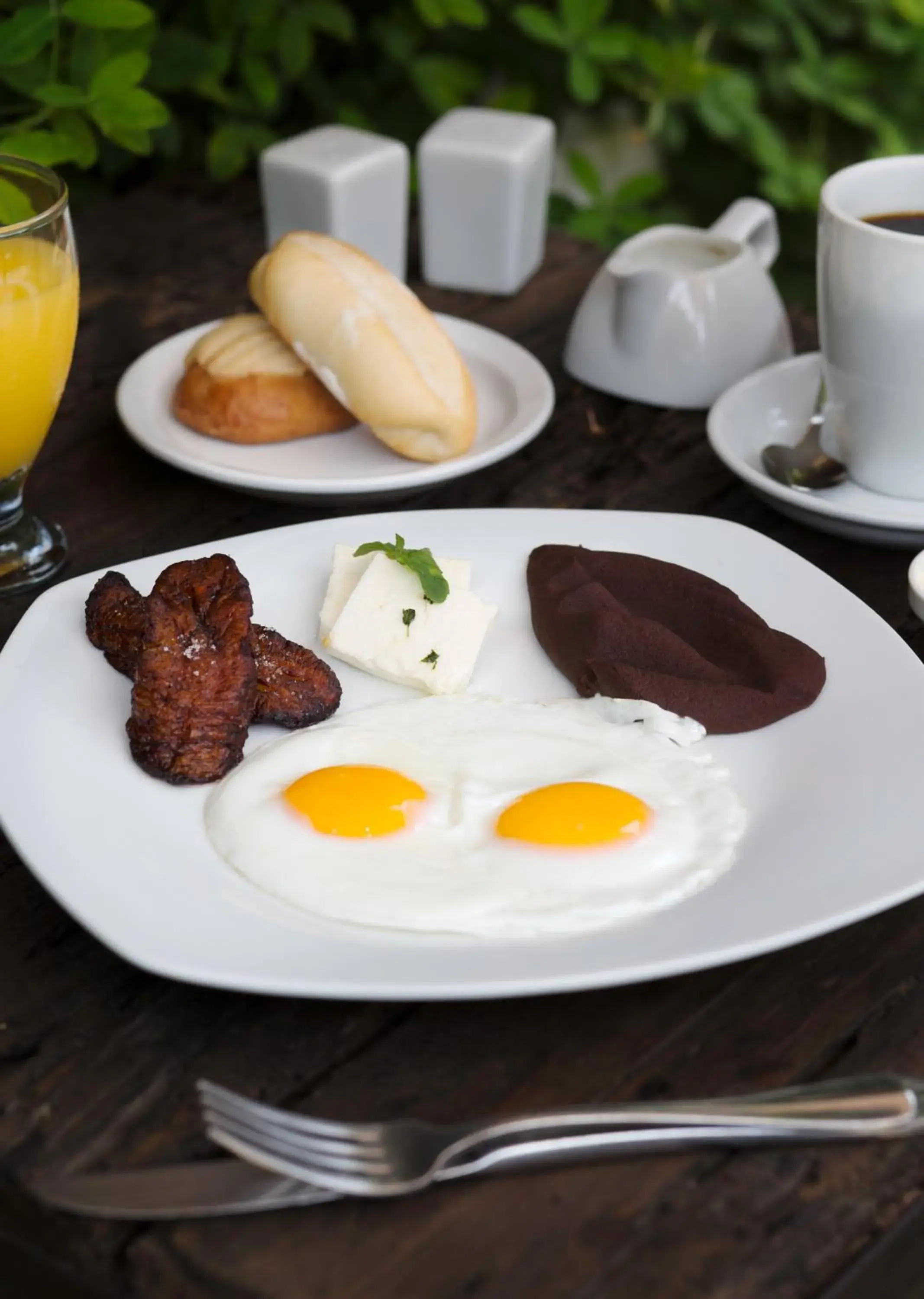 Breakfast in Los Olivos Boutique Hotel Antigua Guatemala