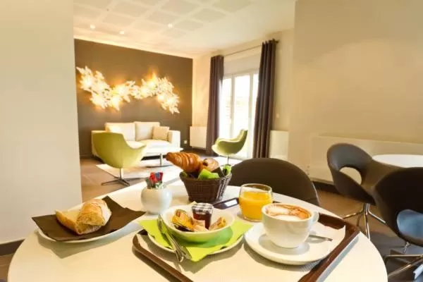 Breakfast in Villa Thermae Thonon-Les-Bains