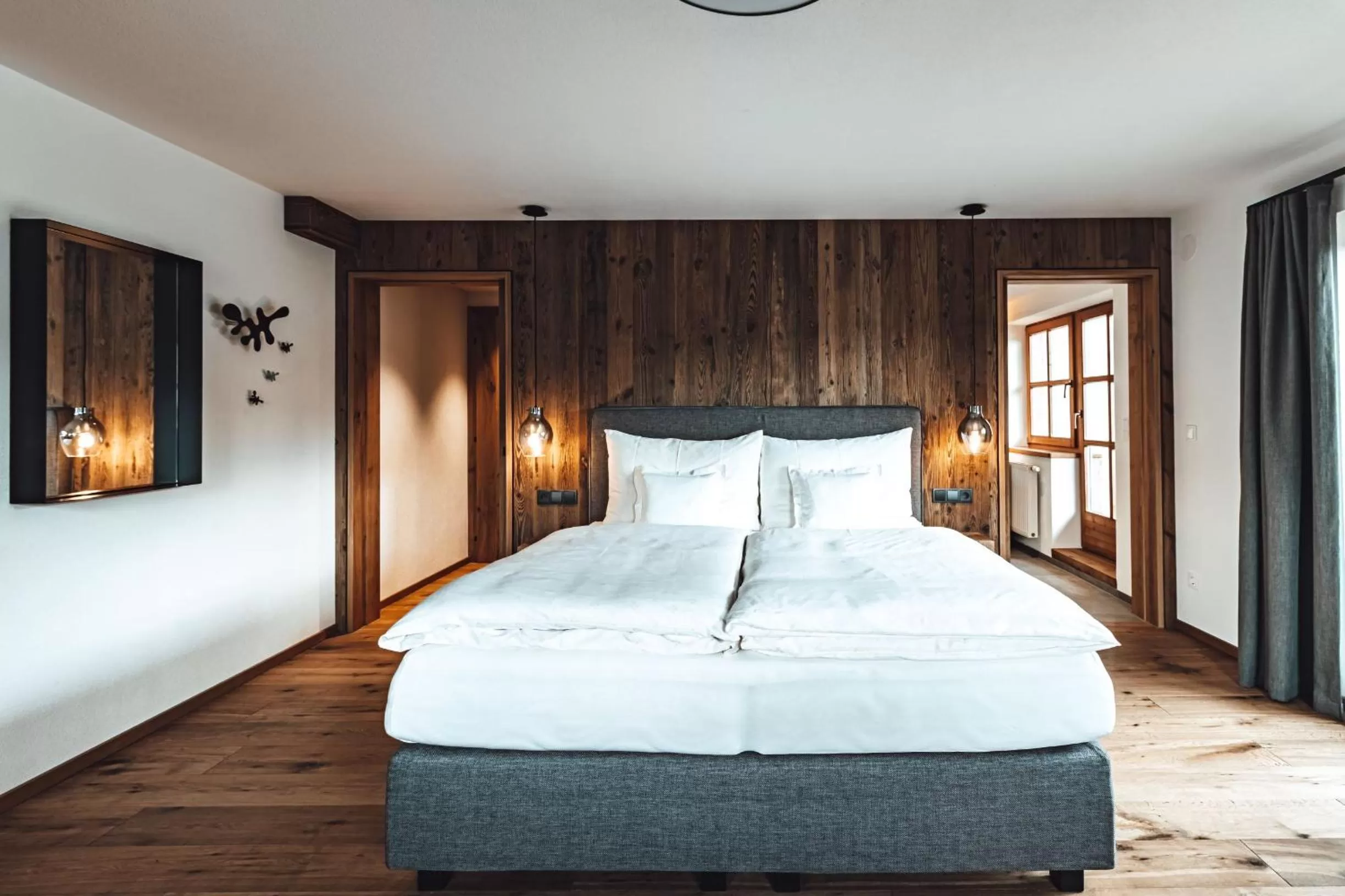 Bedroom, Bed in Farm Hotel Chalet Grosslehen
