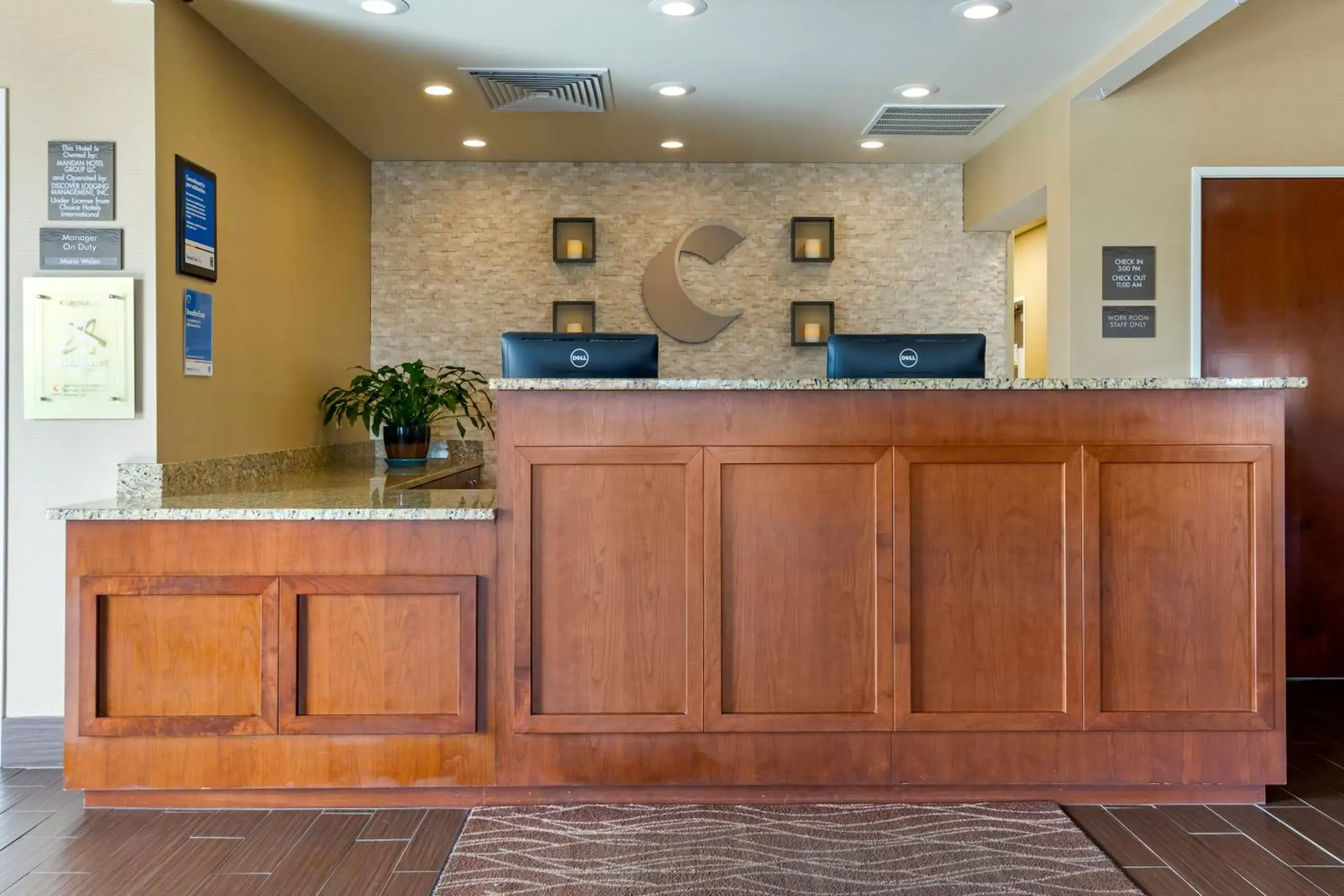 Lobby or reception, Lobby/Reception in Comfort Inn & Suites Mandan - Bismarck