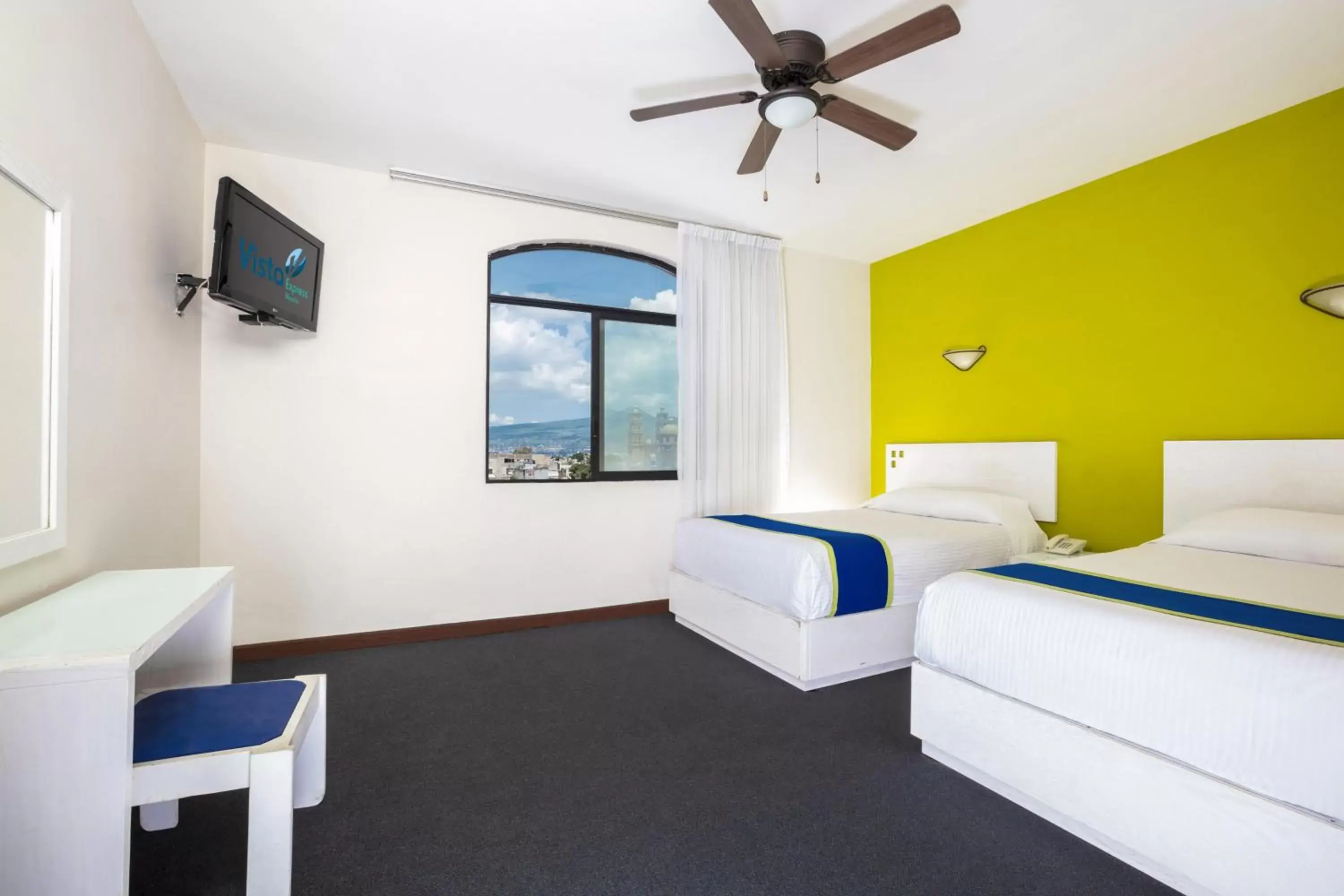 Bedroom, Bed in Vista Express Morelia by Arriva Hospitality Group