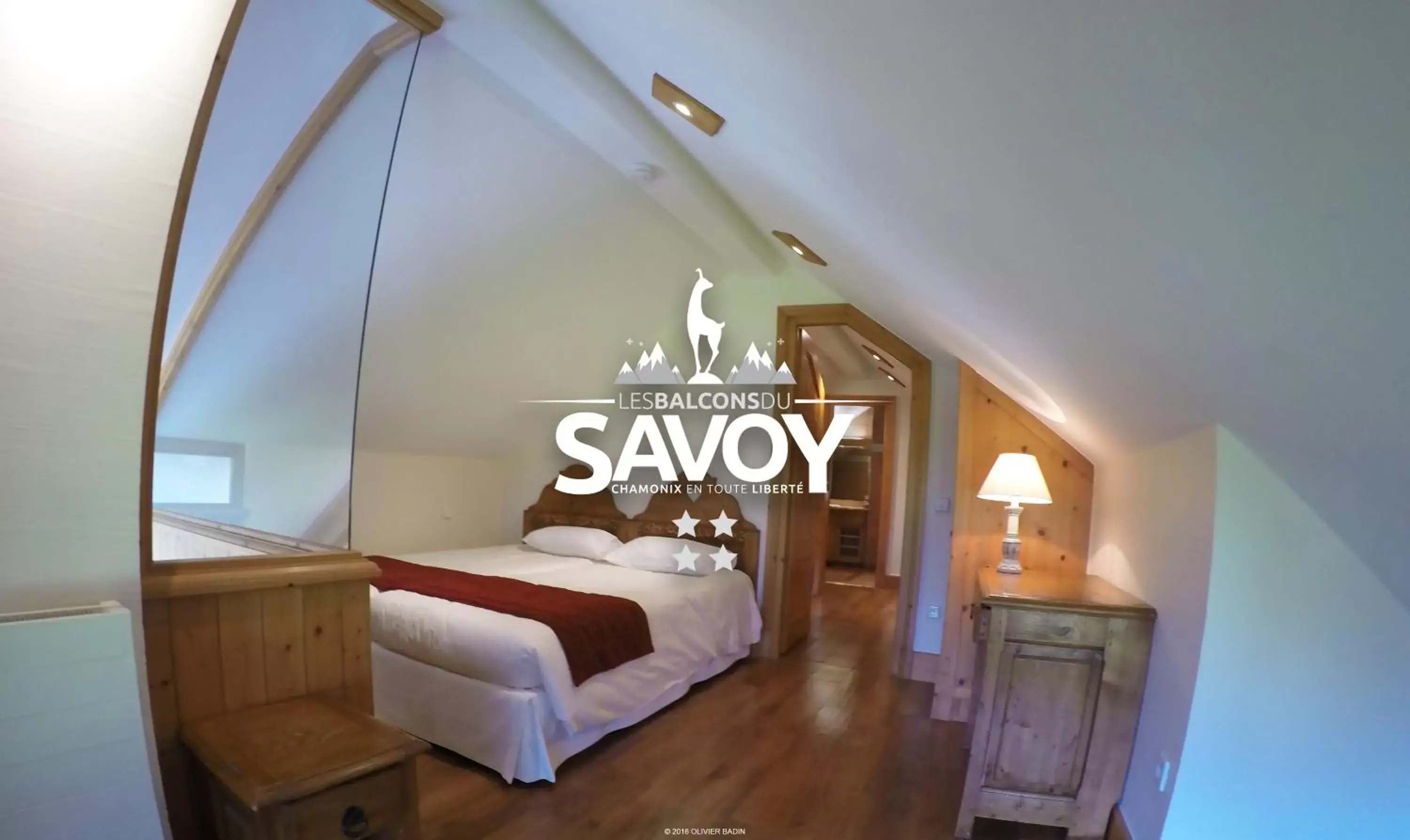 Bedroom in Les Balcons du Savoy