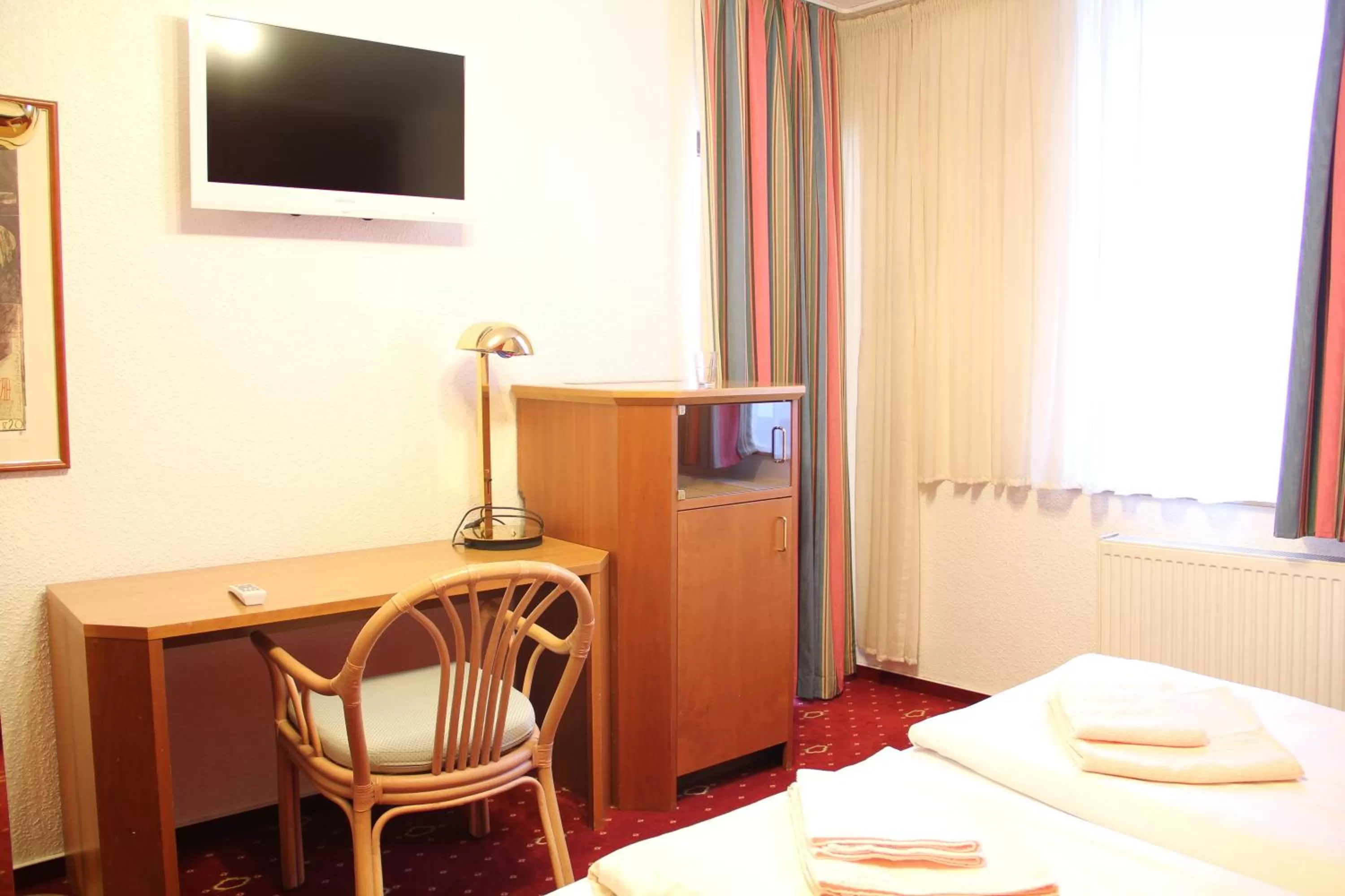 TV and multimedia, Bed in Wali's Hotel