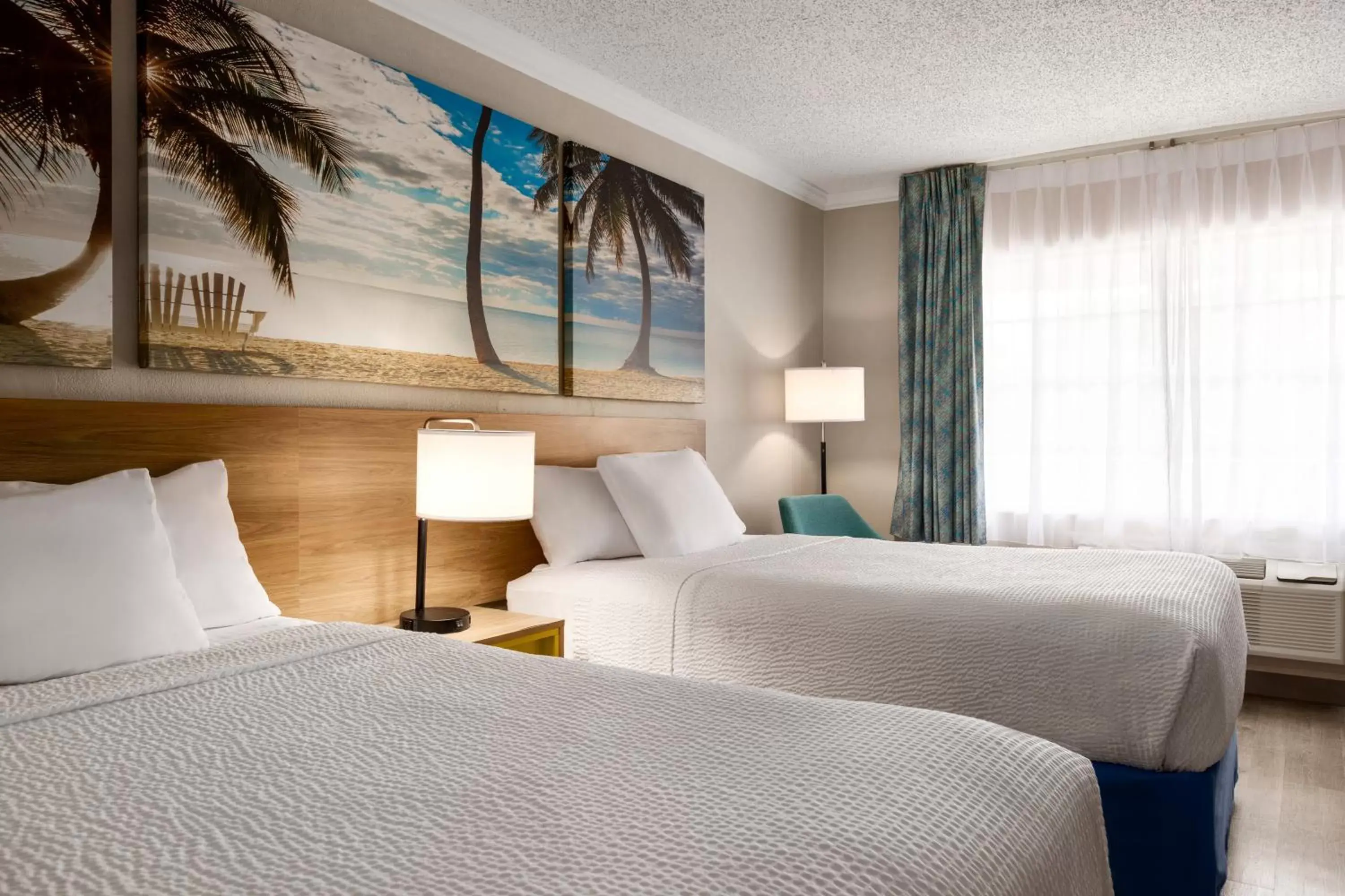Bed in Days Inn by Wyndham Miami Airport North
