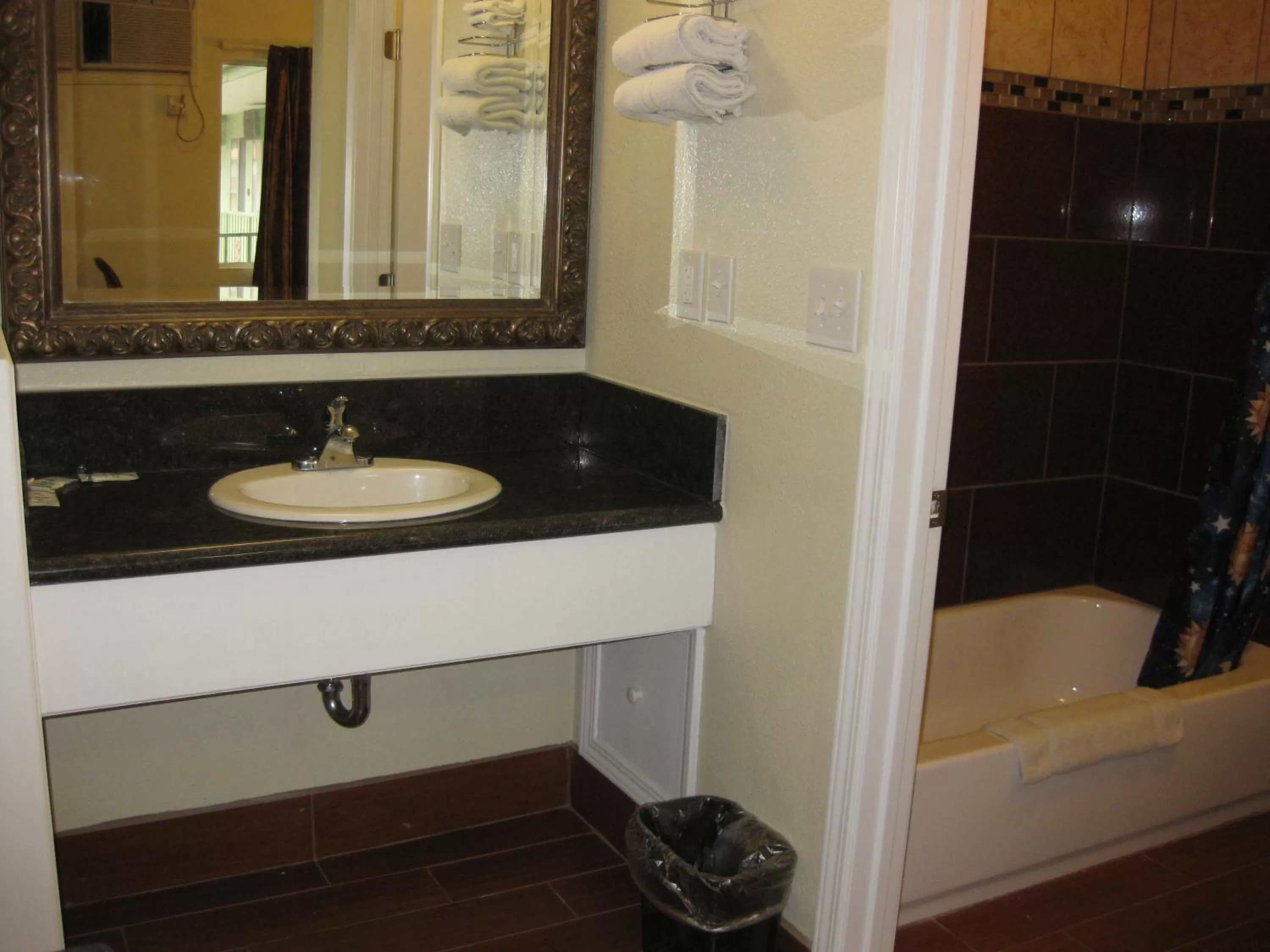 Shower in Sunshine Motel