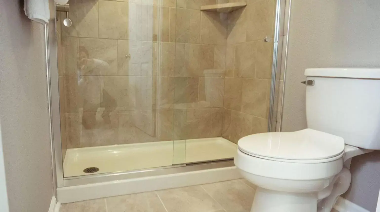 Bathroom in Branson King Resort