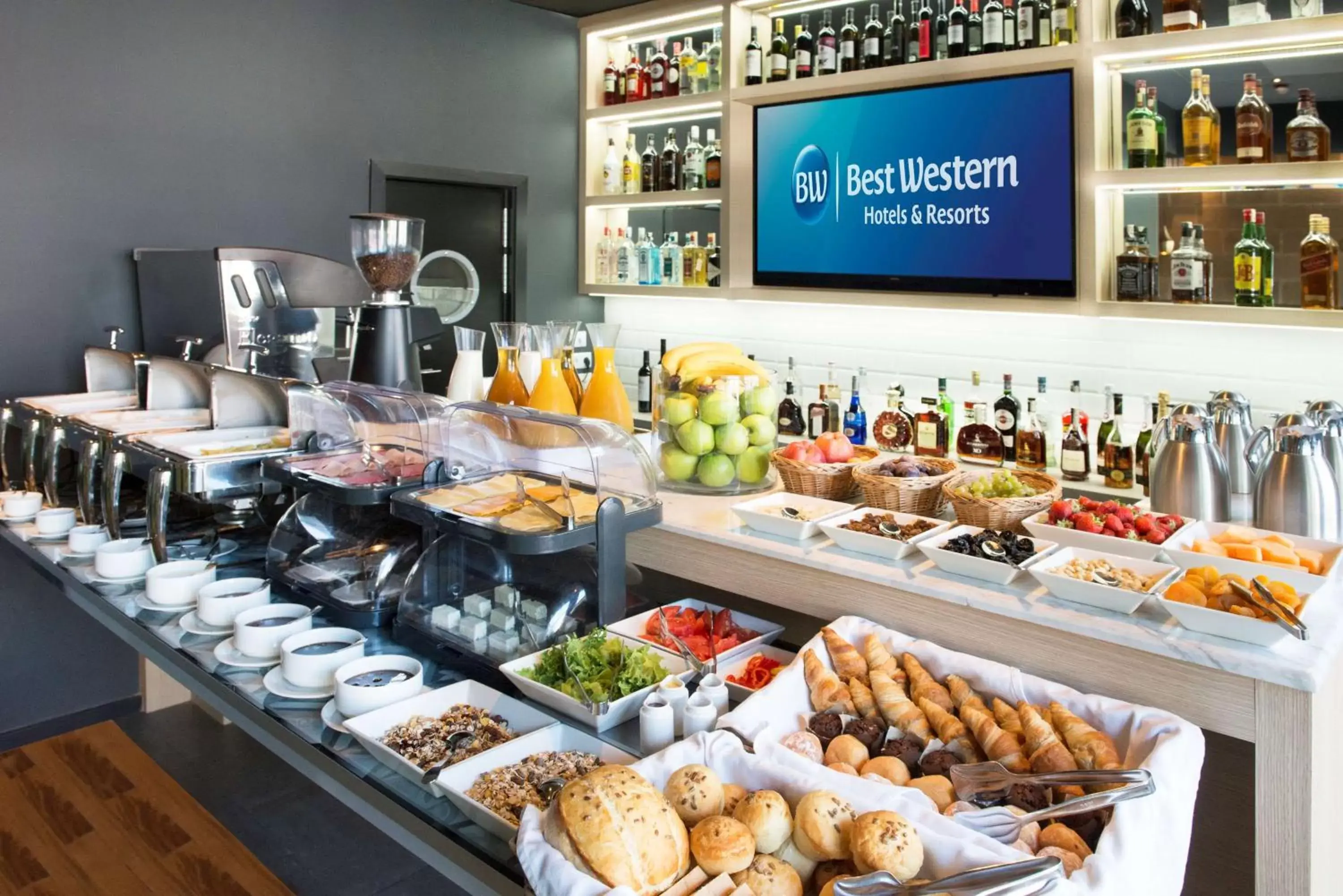 Restaurant/places to eat in Best Western Kutaisi