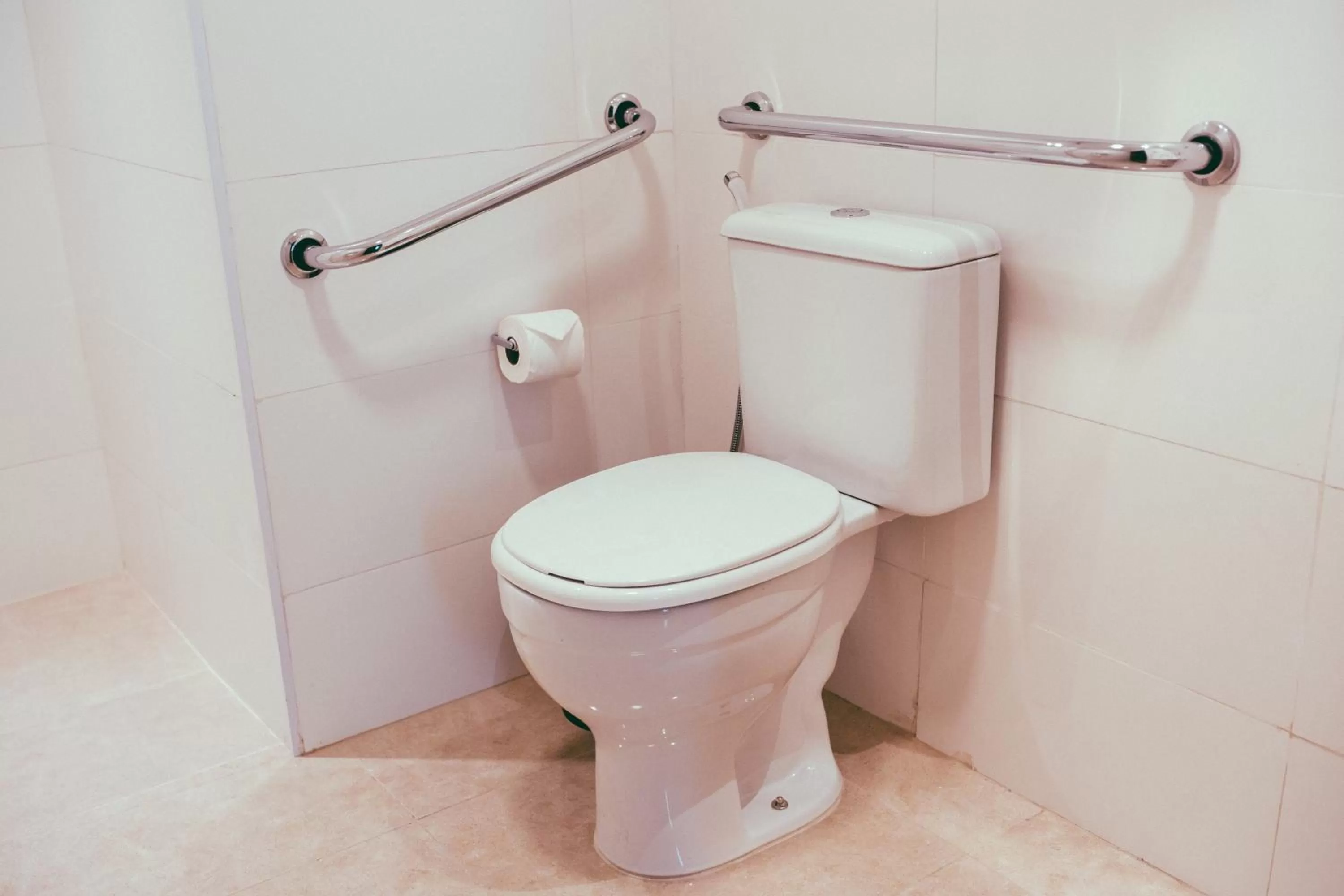 Toilet in Occitano Apart Hotel