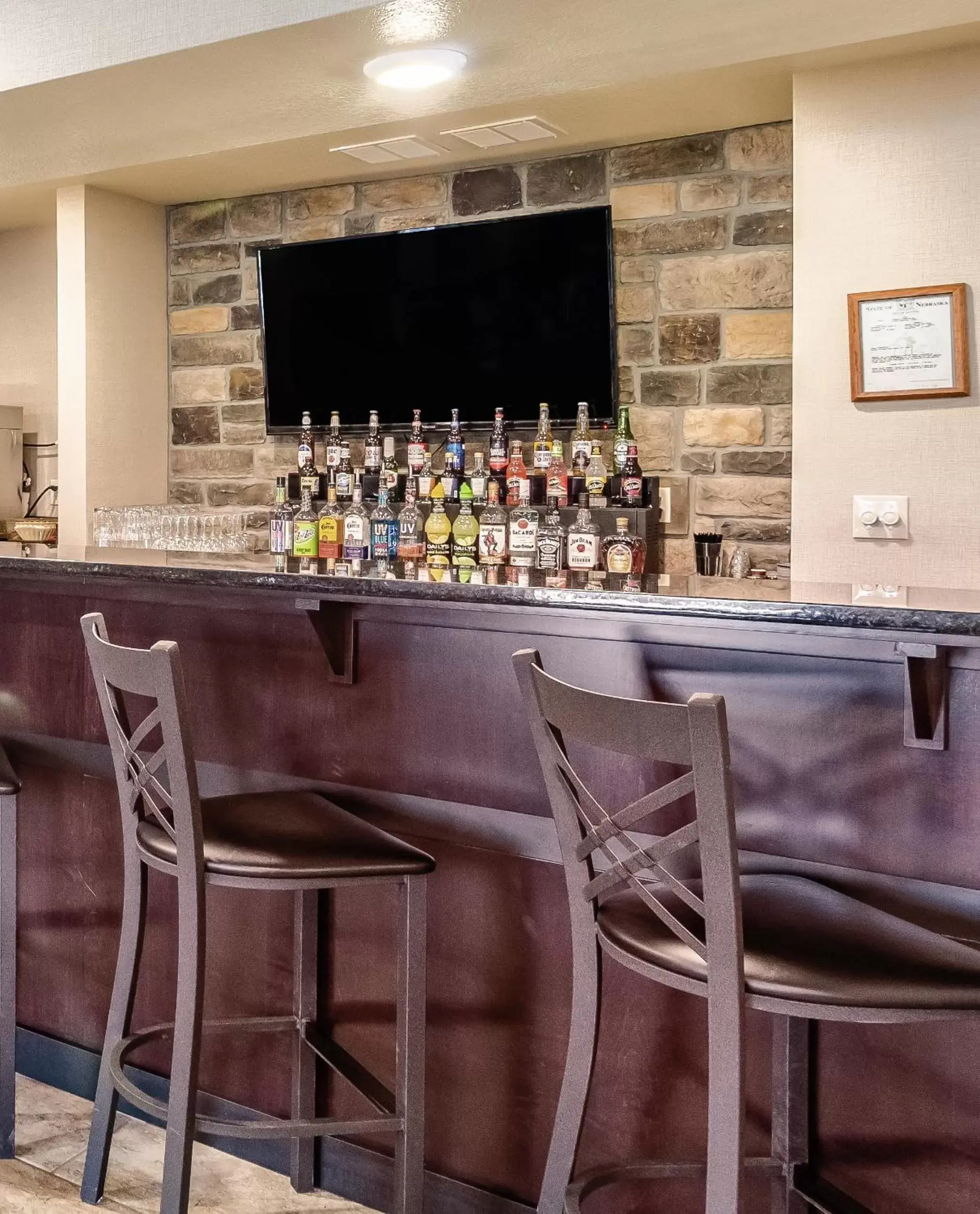 Lounge or bar in Cobblestone Inn & Suites - Bridgeport