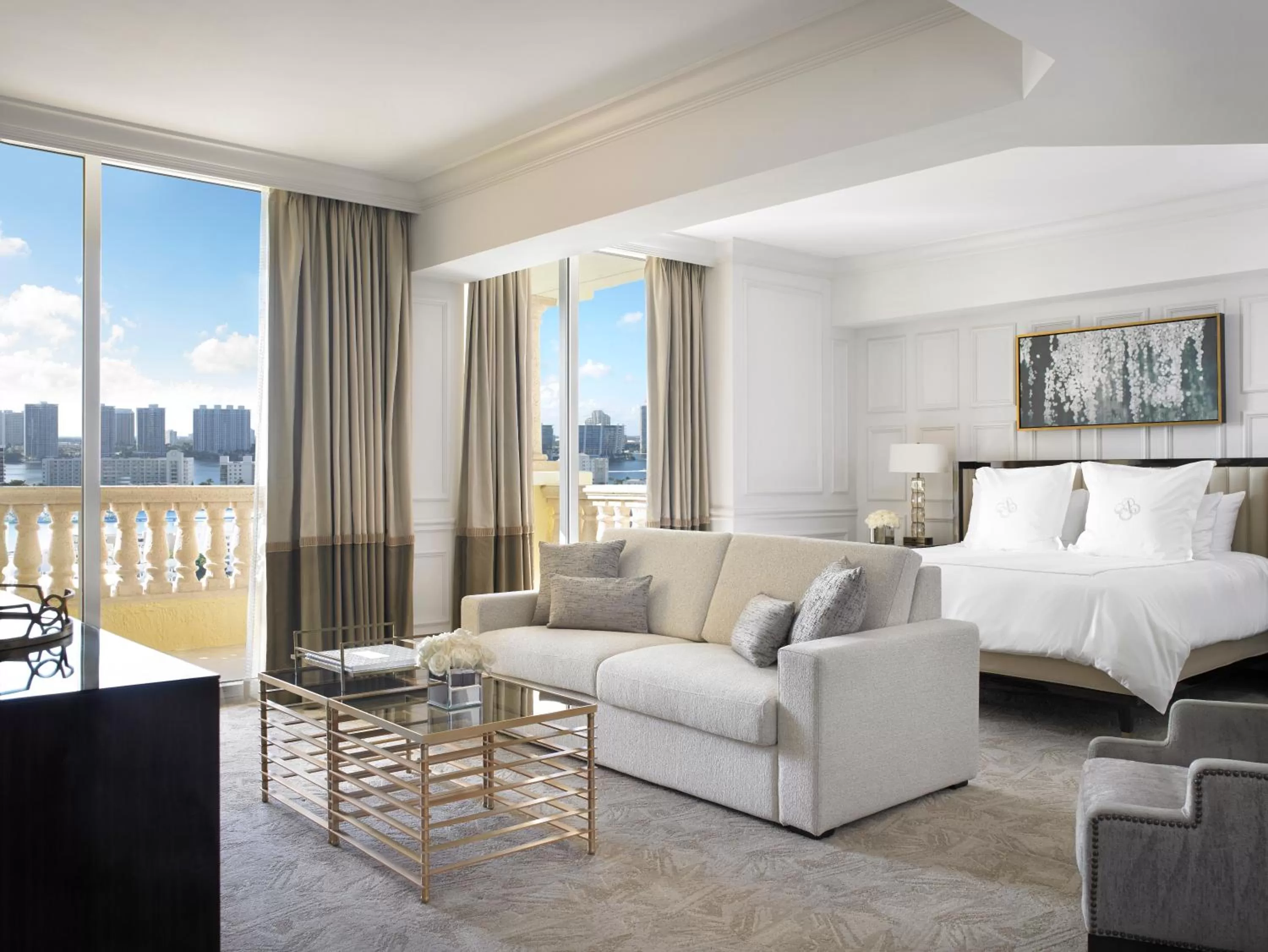 Deluxe King Room with City View - No Resort Fee in Acqualina Resort and Residences