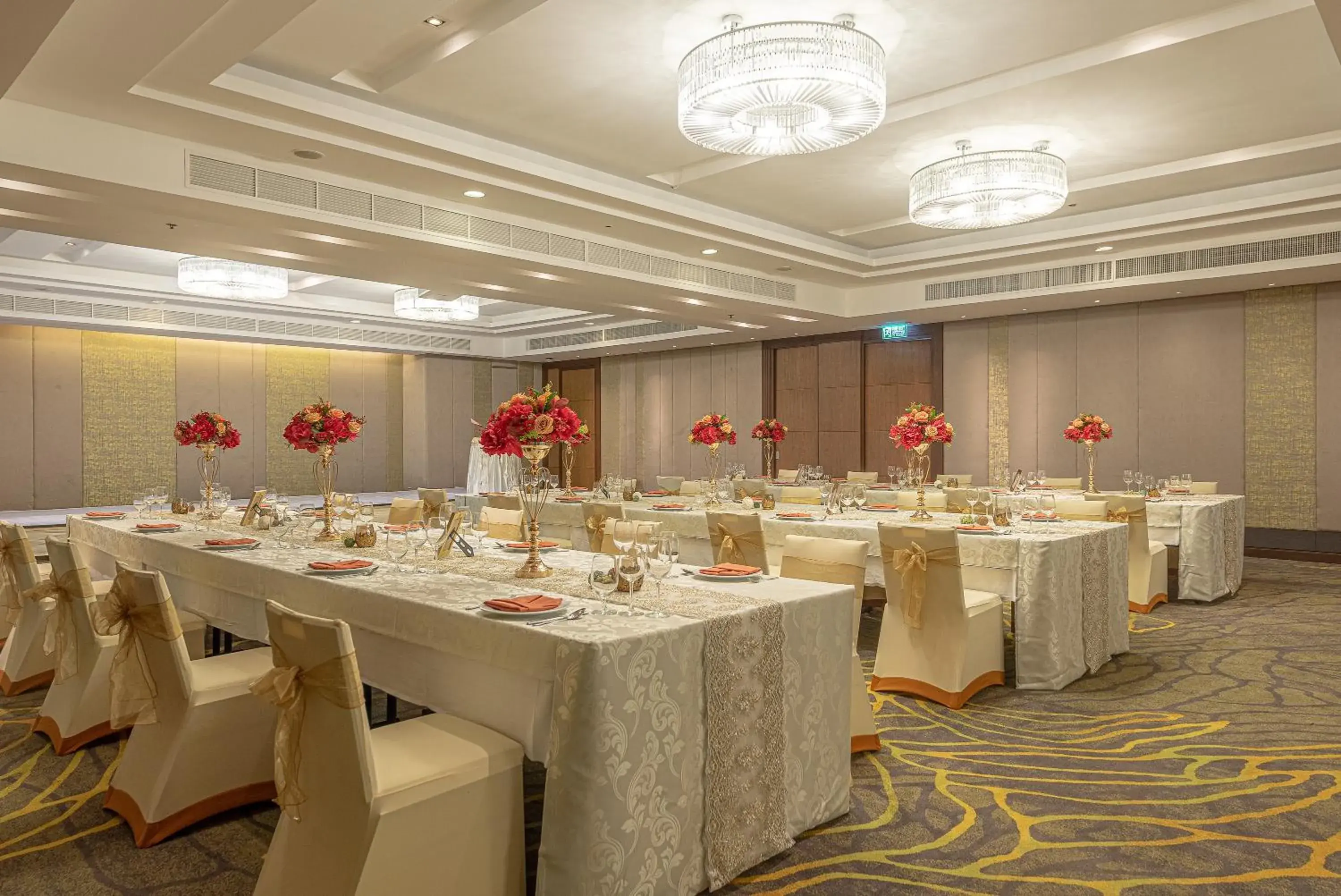 Banquet/Function facilities, Banquet Facilities in Summit Windmill Golf Residence