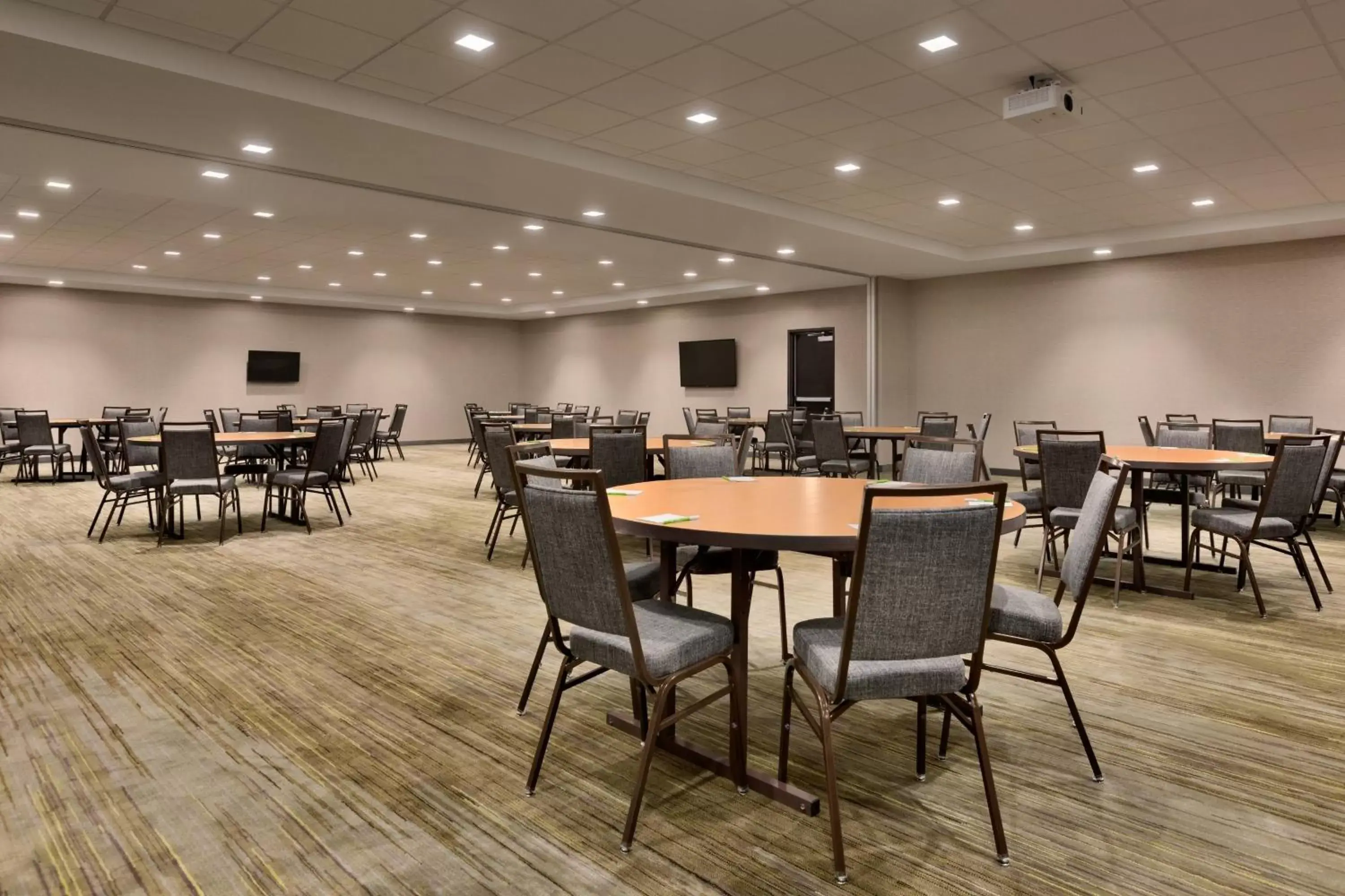 Meeting/conference room, Restaurant/Places to Eat in Courtyard by Marriott St Paul Woodbury