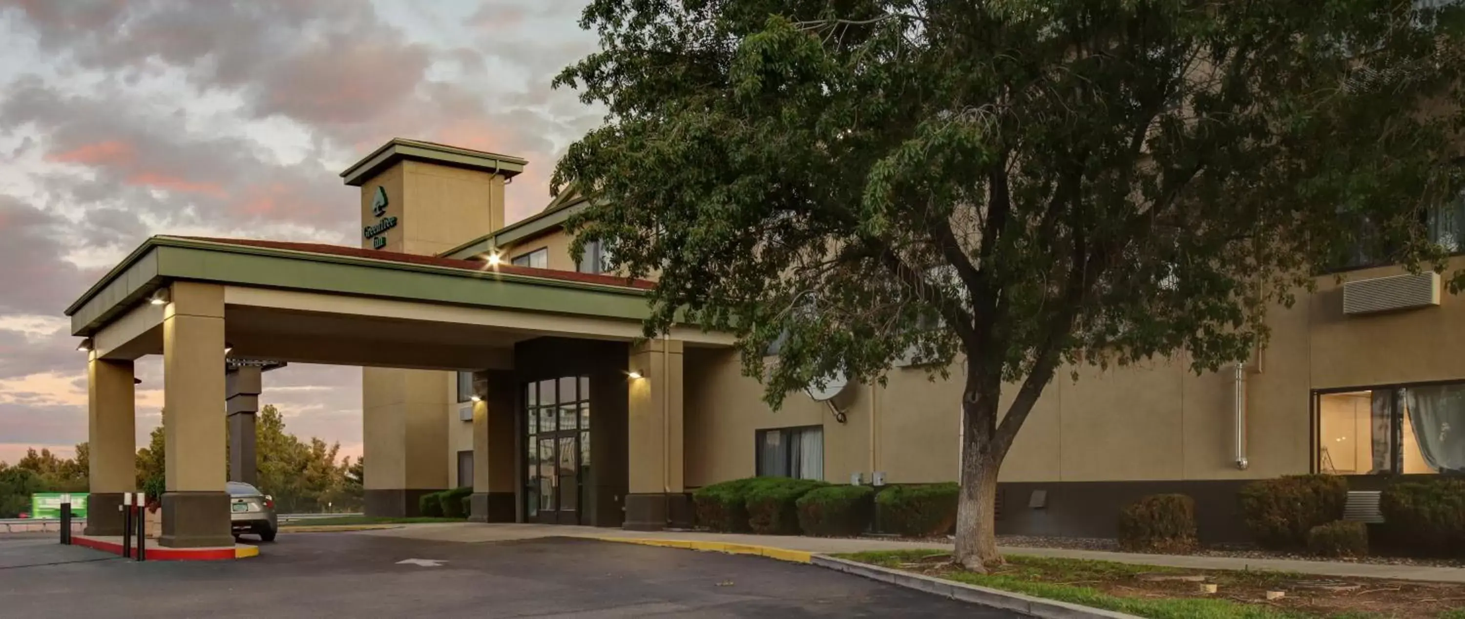 Property Building in GreenTree Inn Albuquerque North I-25