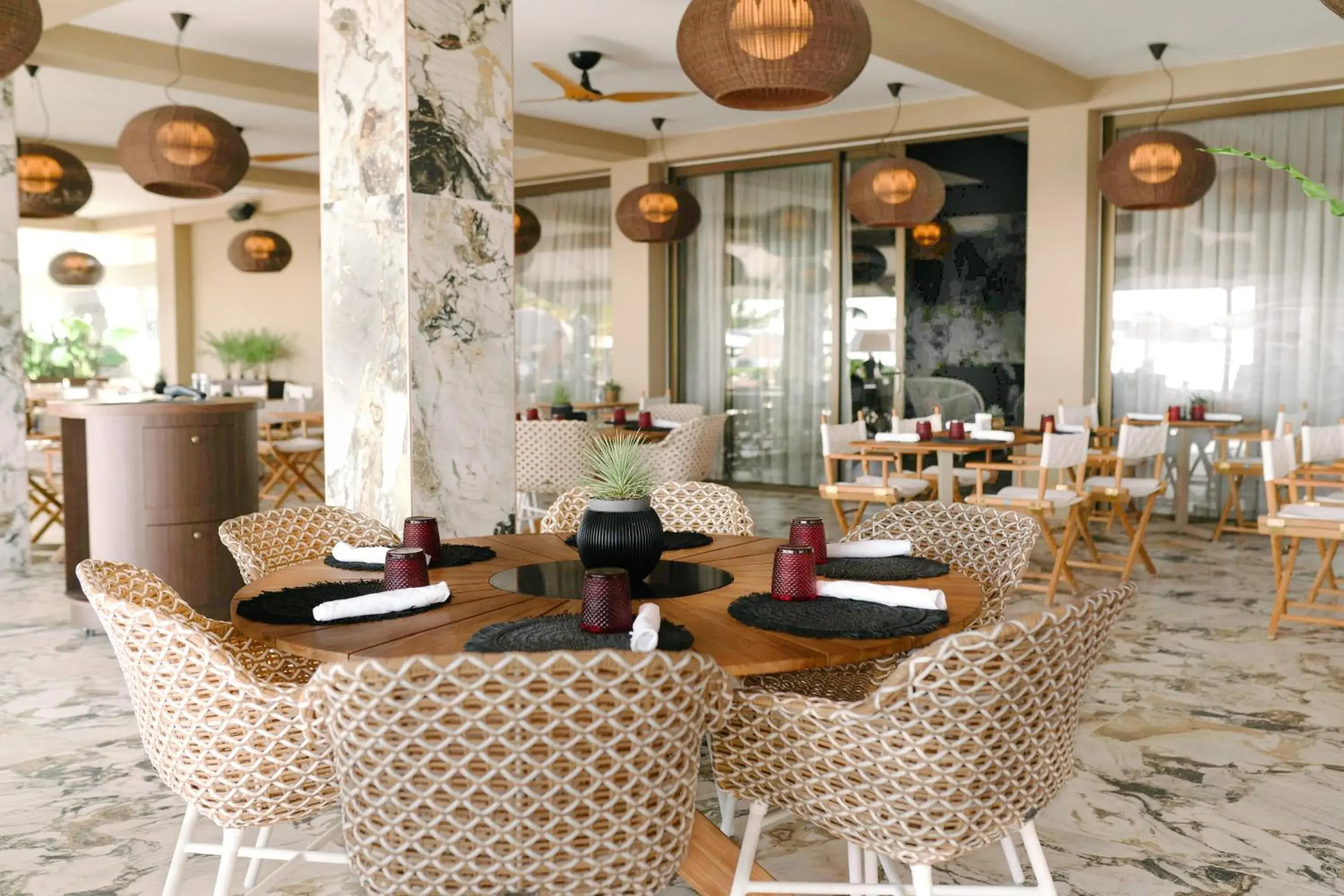 Restaurant/places to eat in Papagayo Beach Resort Restaurant/places to eat in Papagayo Beach Resort