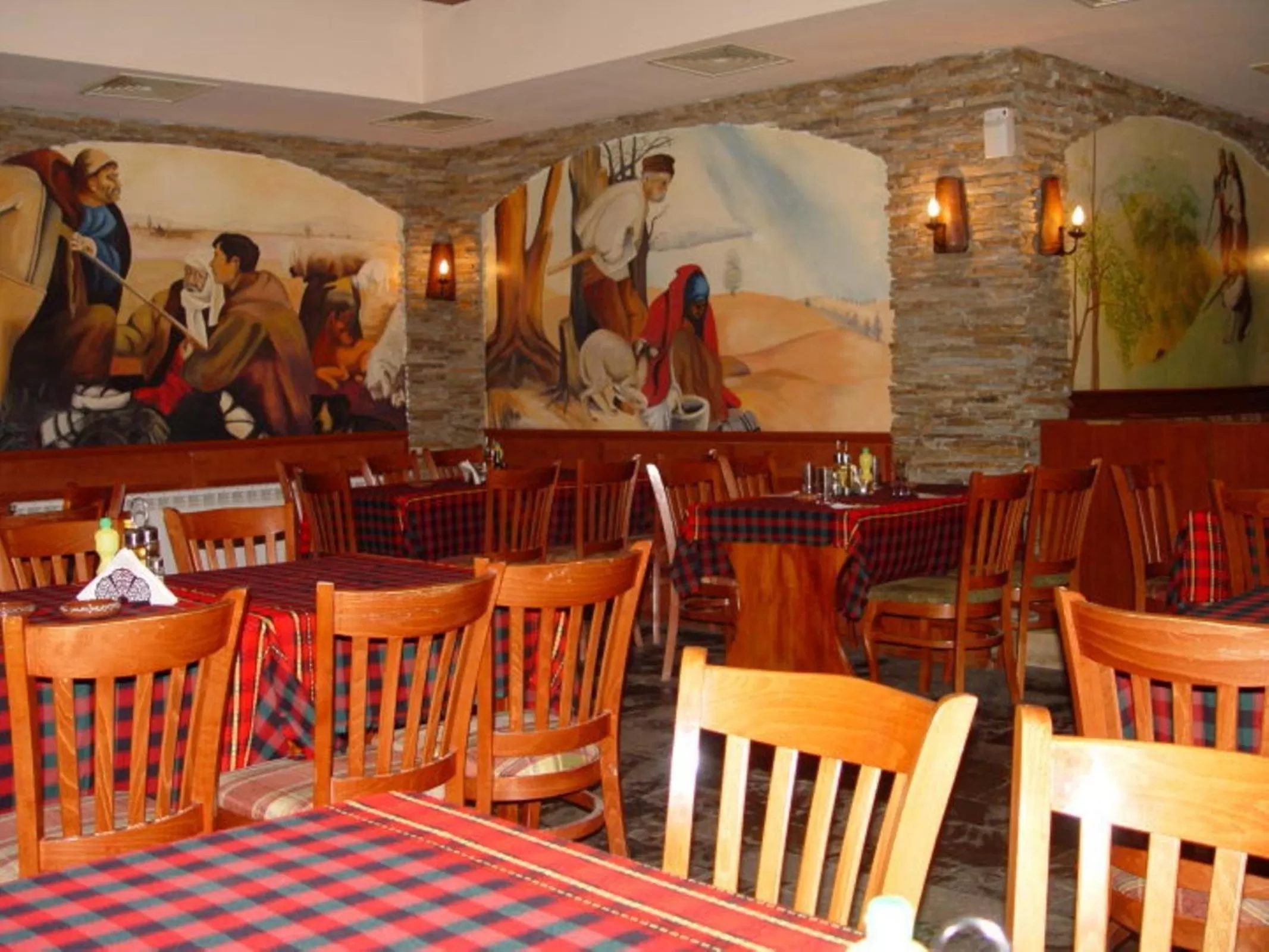 Restaurant/places to eat in Hotel Trayana