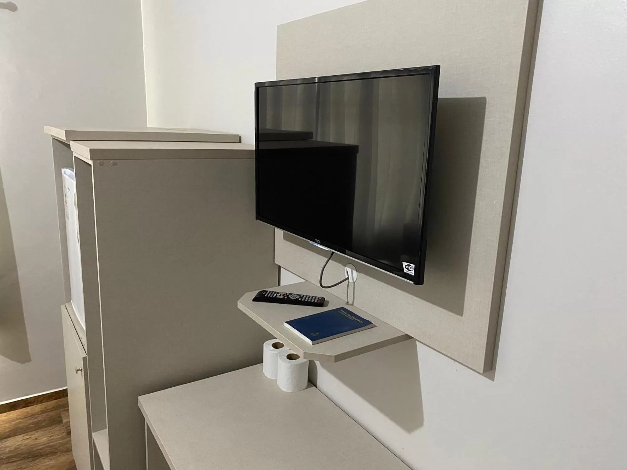 TV and multimedia in Hotel Panorâmico