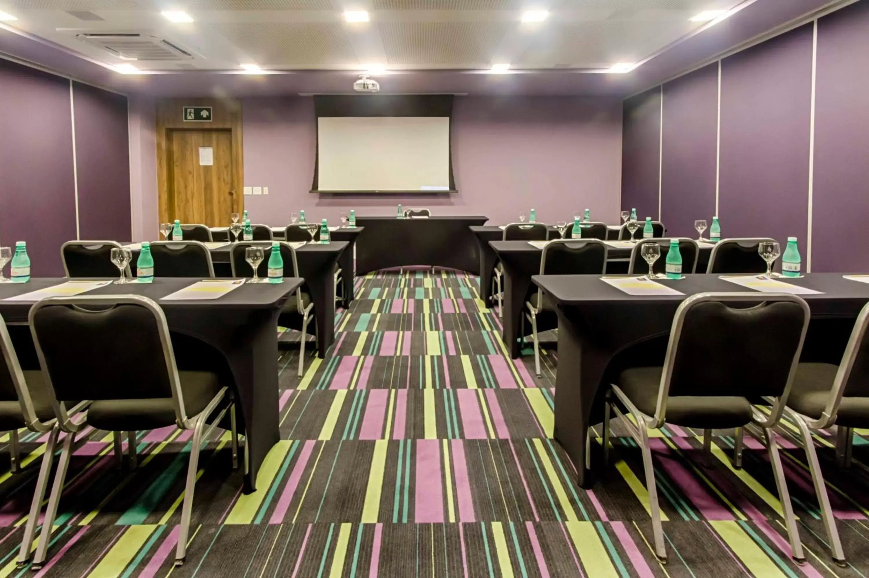 Business facilities in ibis Styles Confins Aeroporto