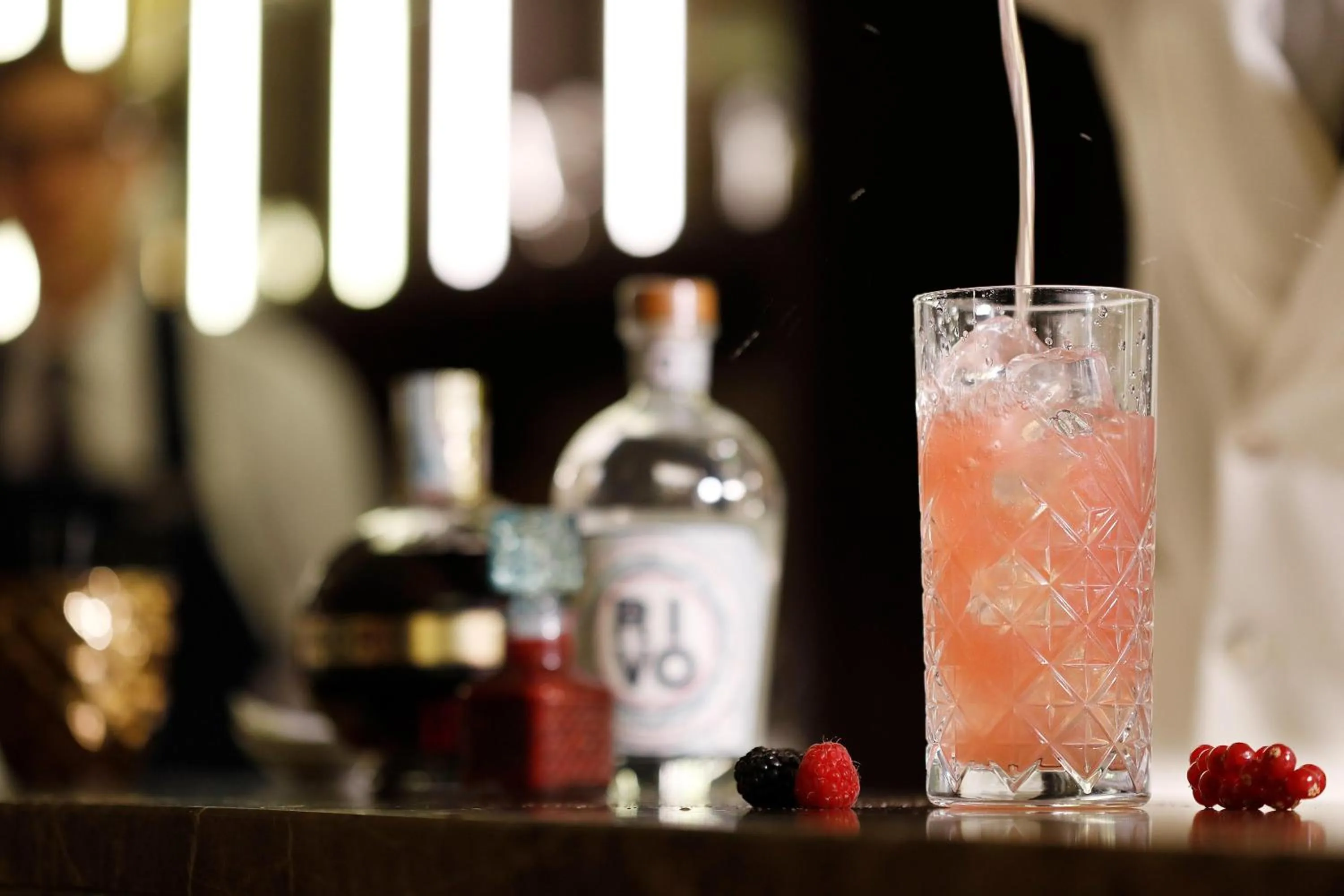 Lounge or bar in Sheraton Lake Como Hotel