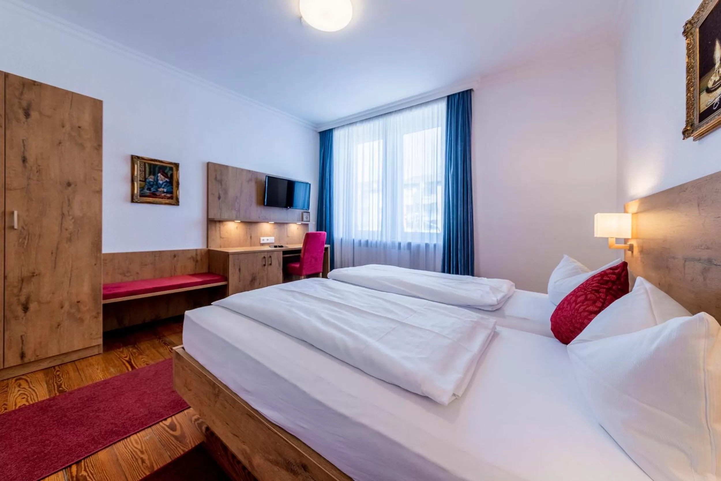 Decorative detail, Bed in Hotel Krone