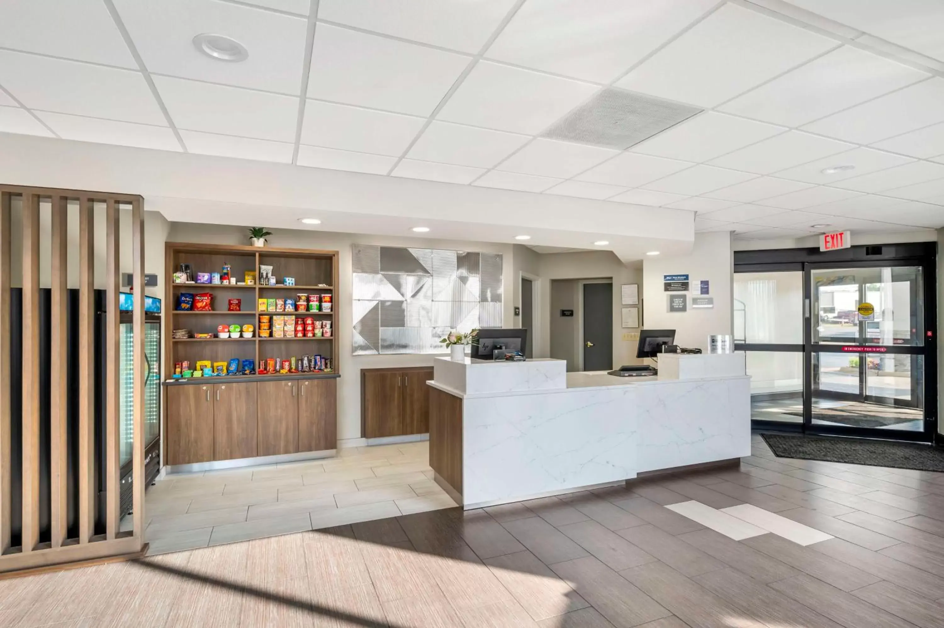 Property building, Lobby/Reception in Best Western Plus Harrisonburg