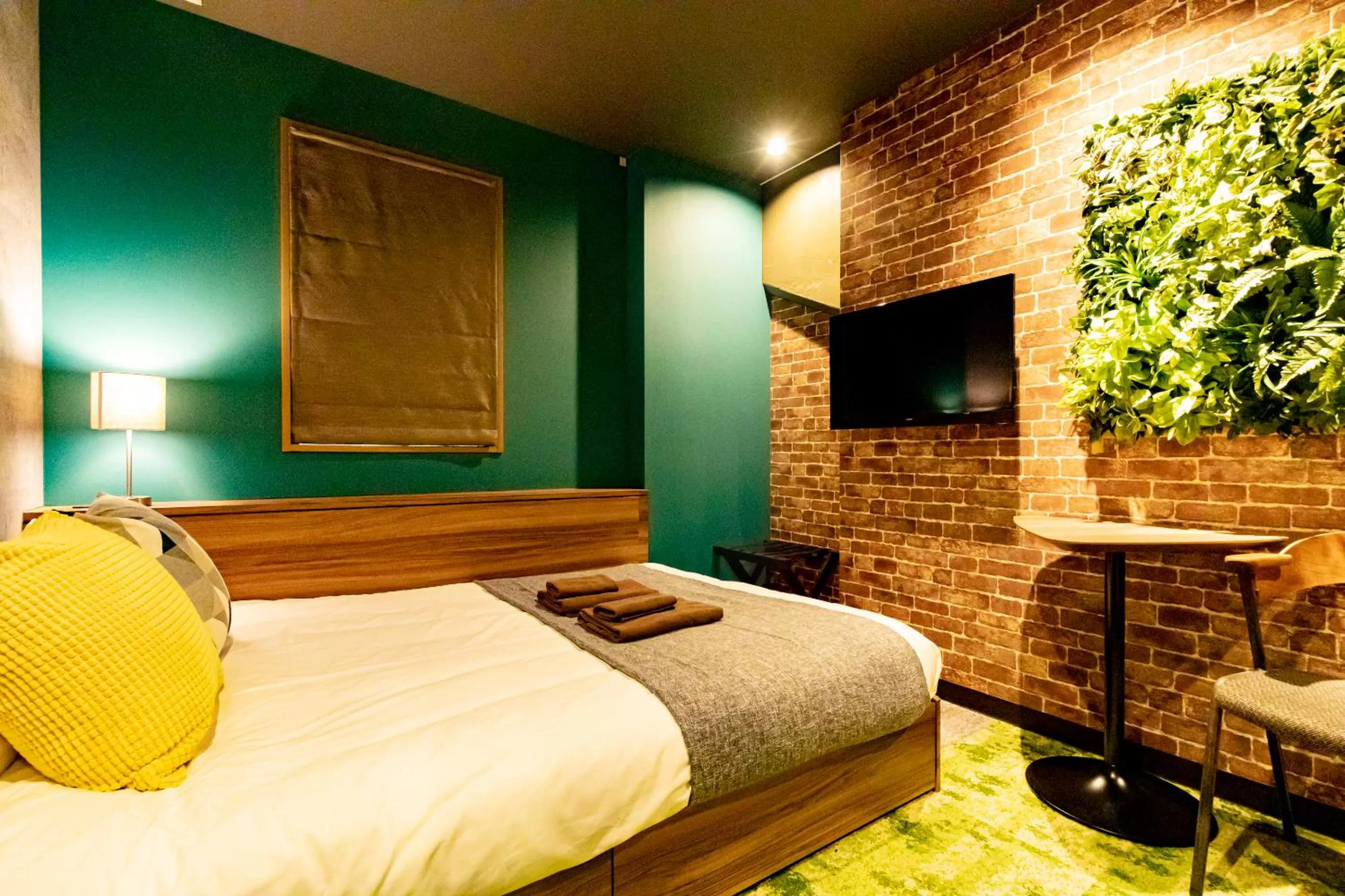 Bed in UNDER RAILWAY HOTEL AKIHABARA