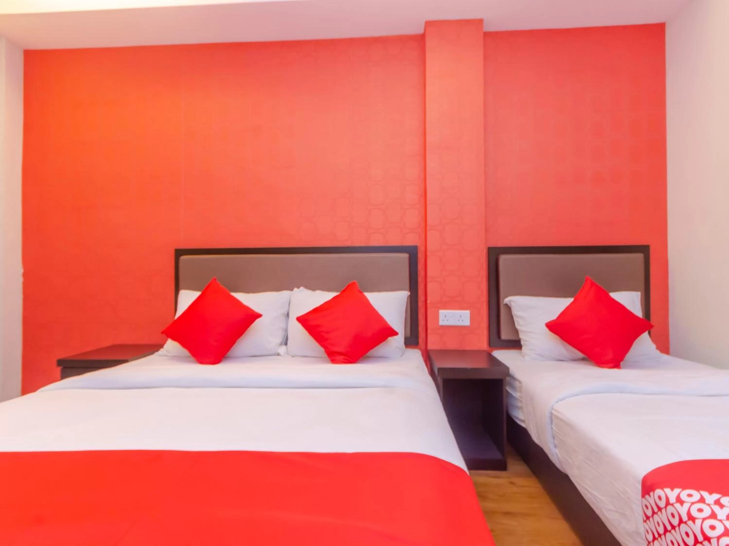 Bedroom in OYO 1214 Oro Hotel