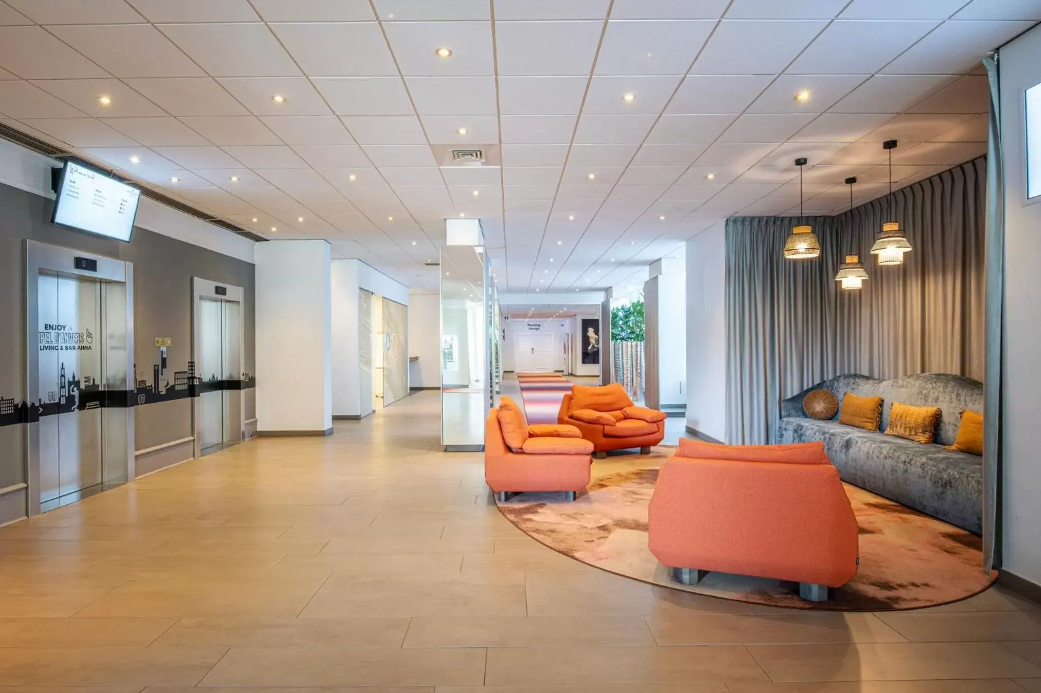 Property building, Lobby/Reception in Crowne Plaza Antwerpen, an IHG Hotel