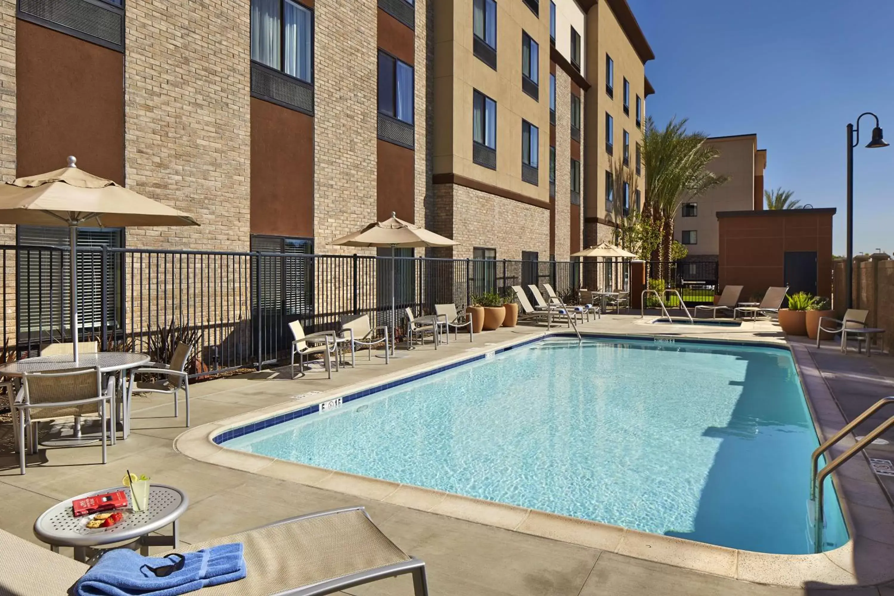 Pool view in Hilton Garden Inn Los Angeles/Redondo Beach Pool view in Hilton Garden Inn Los Angeles/Redondo Beach