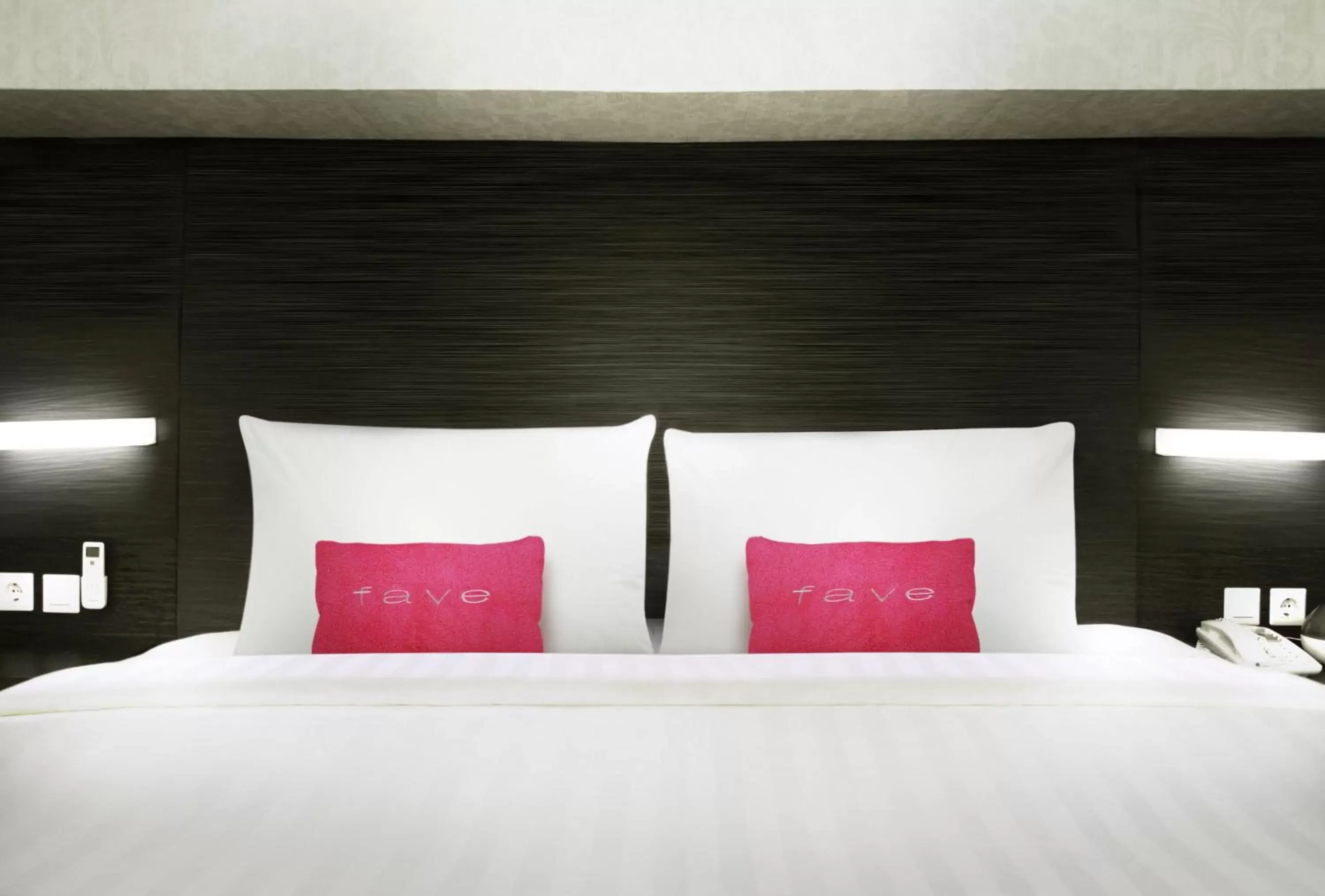 Bedroom, Bed in favehotel Graha Agung Surabaya