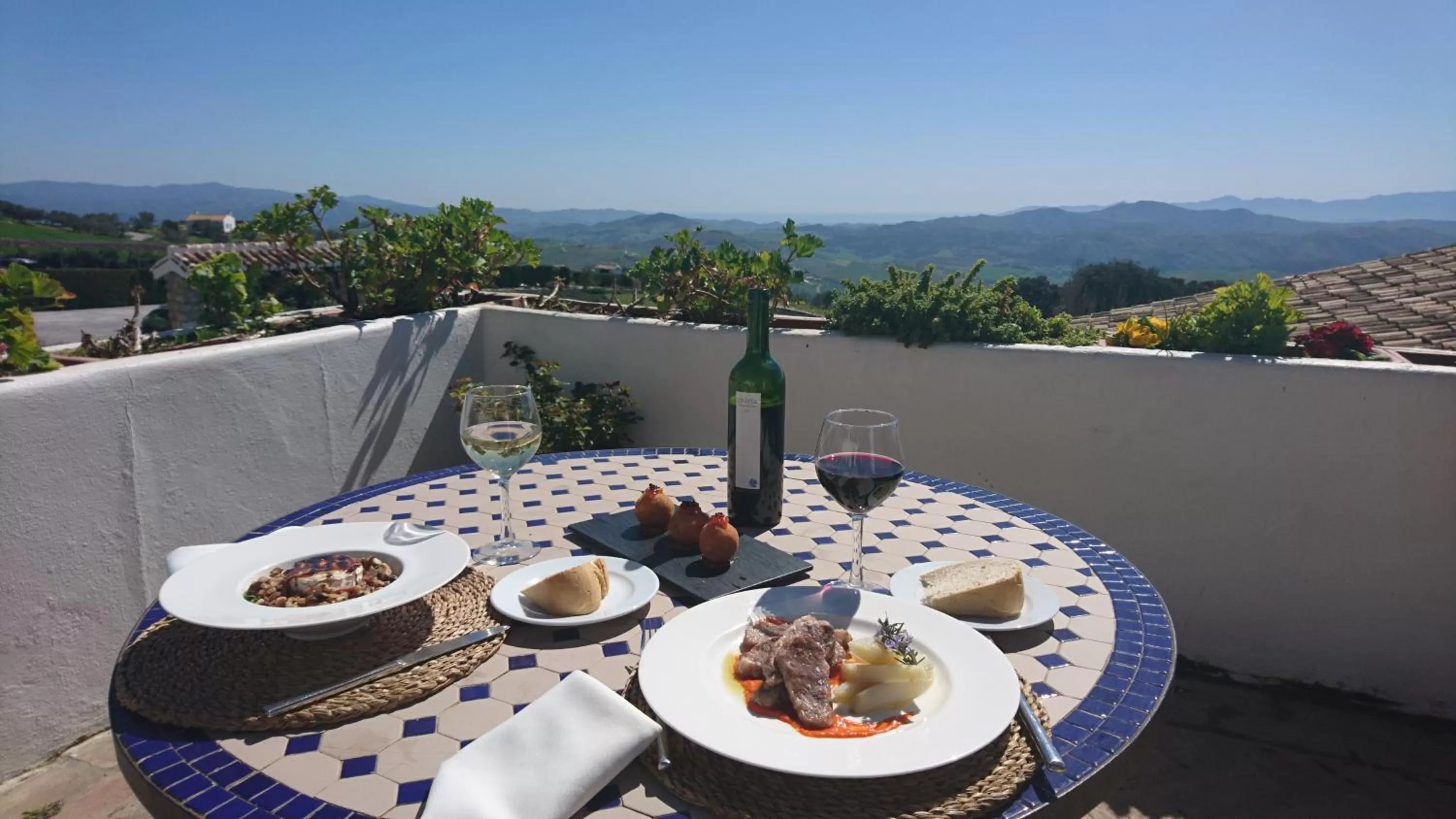 Lunch in Hotel Fuente del Sol