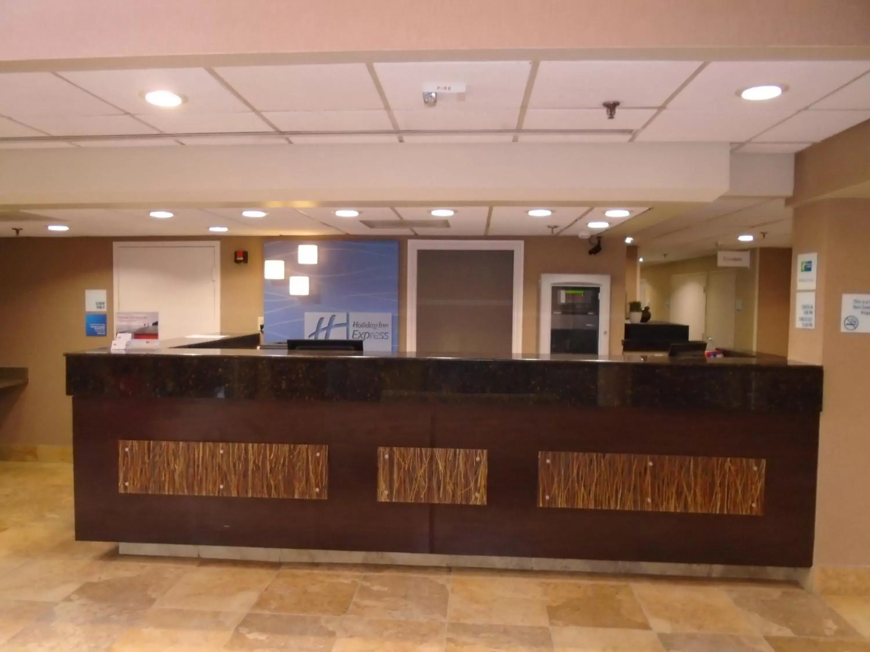 Property building, Lobby/Reception in Holiday Inn Express Hotel & Suites Midlothian Turnpike, an IHG Hotel