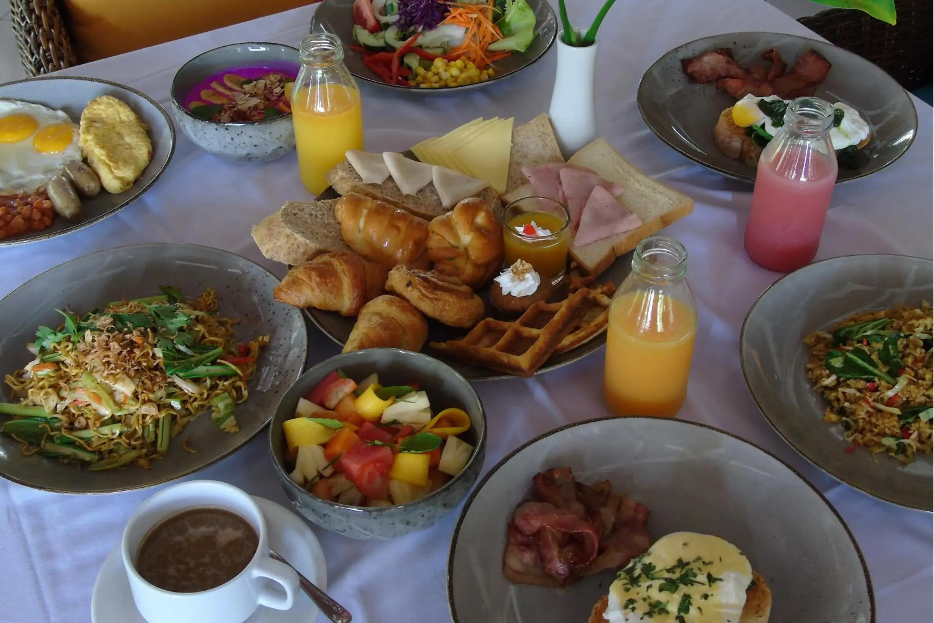 Breakfast in Rama Beach Resort And Villas