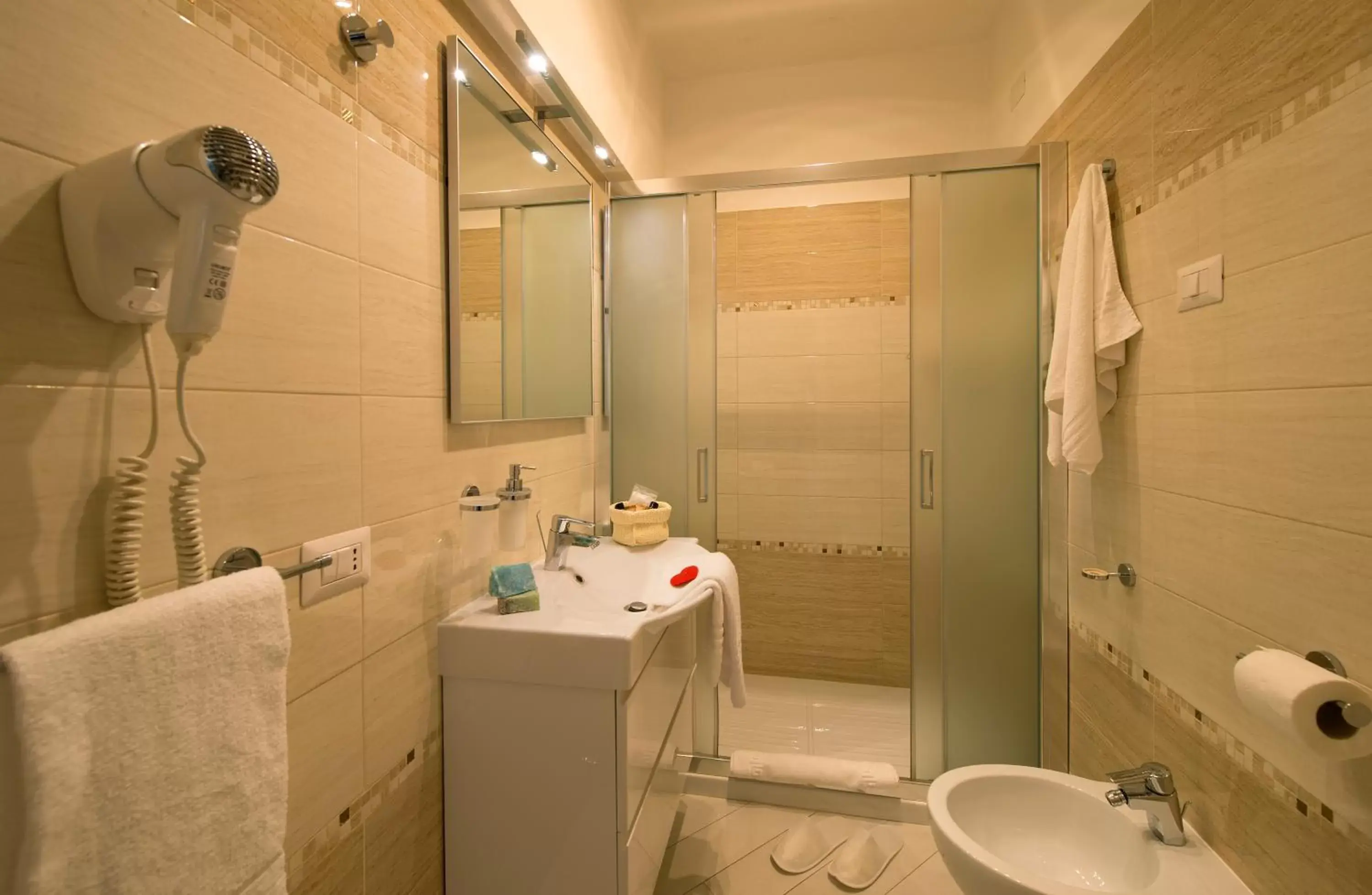Bathroom in Suites Roma Tiburtina