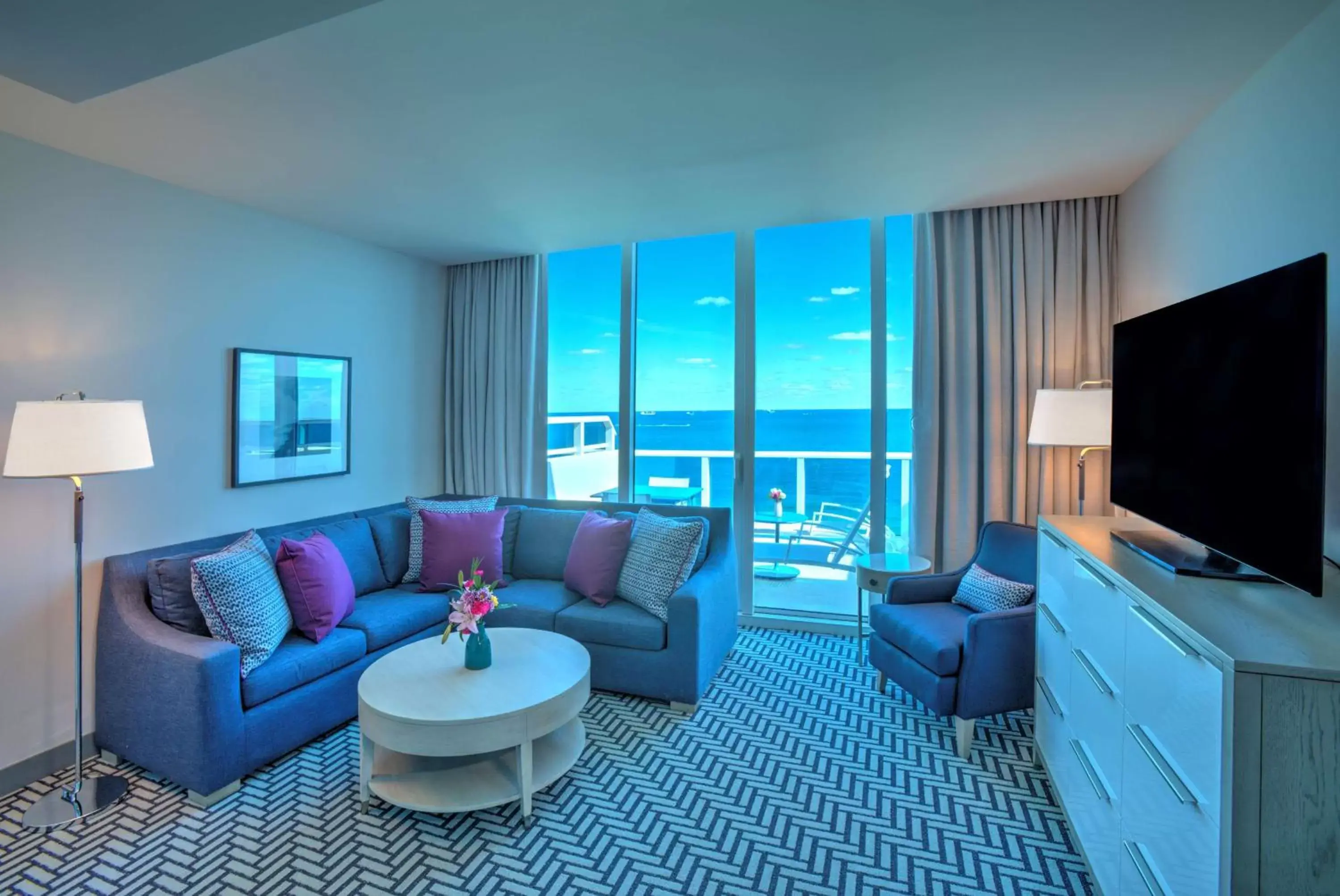 Living room, Seating Area in Hotel Maren Fort Lauderdale Beach, Curio Collection By Hilton