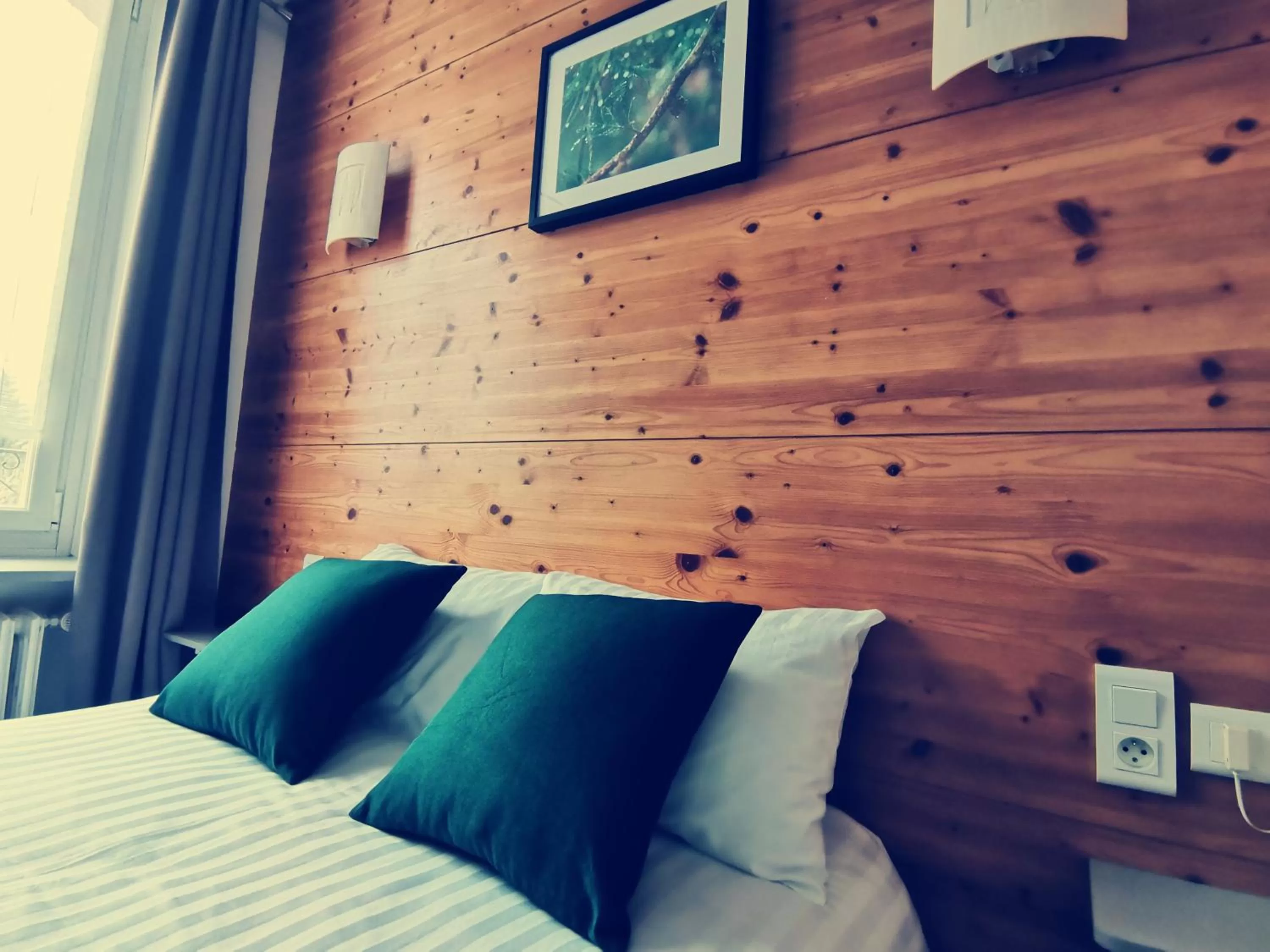 Bed in Hotel Les Montagnards