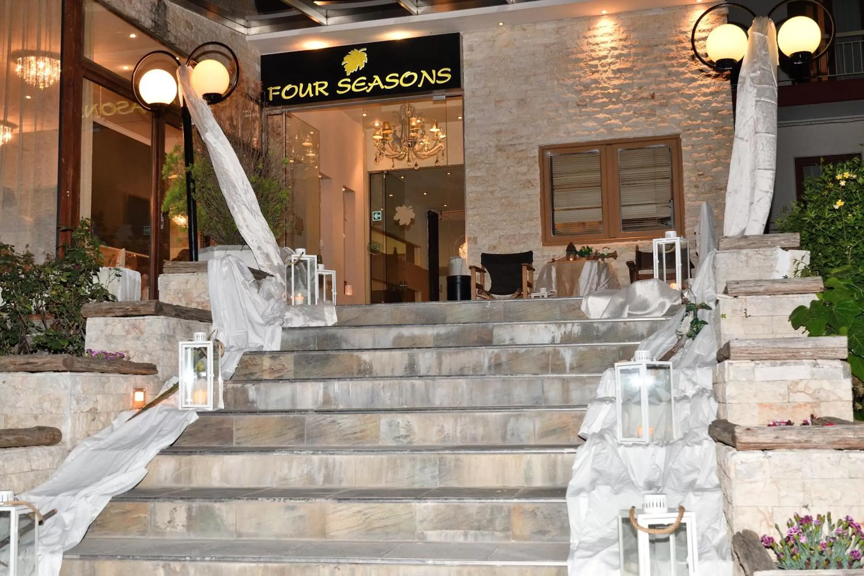 Facade/entrance, Banquet Facilities in Four Seasons Hotel