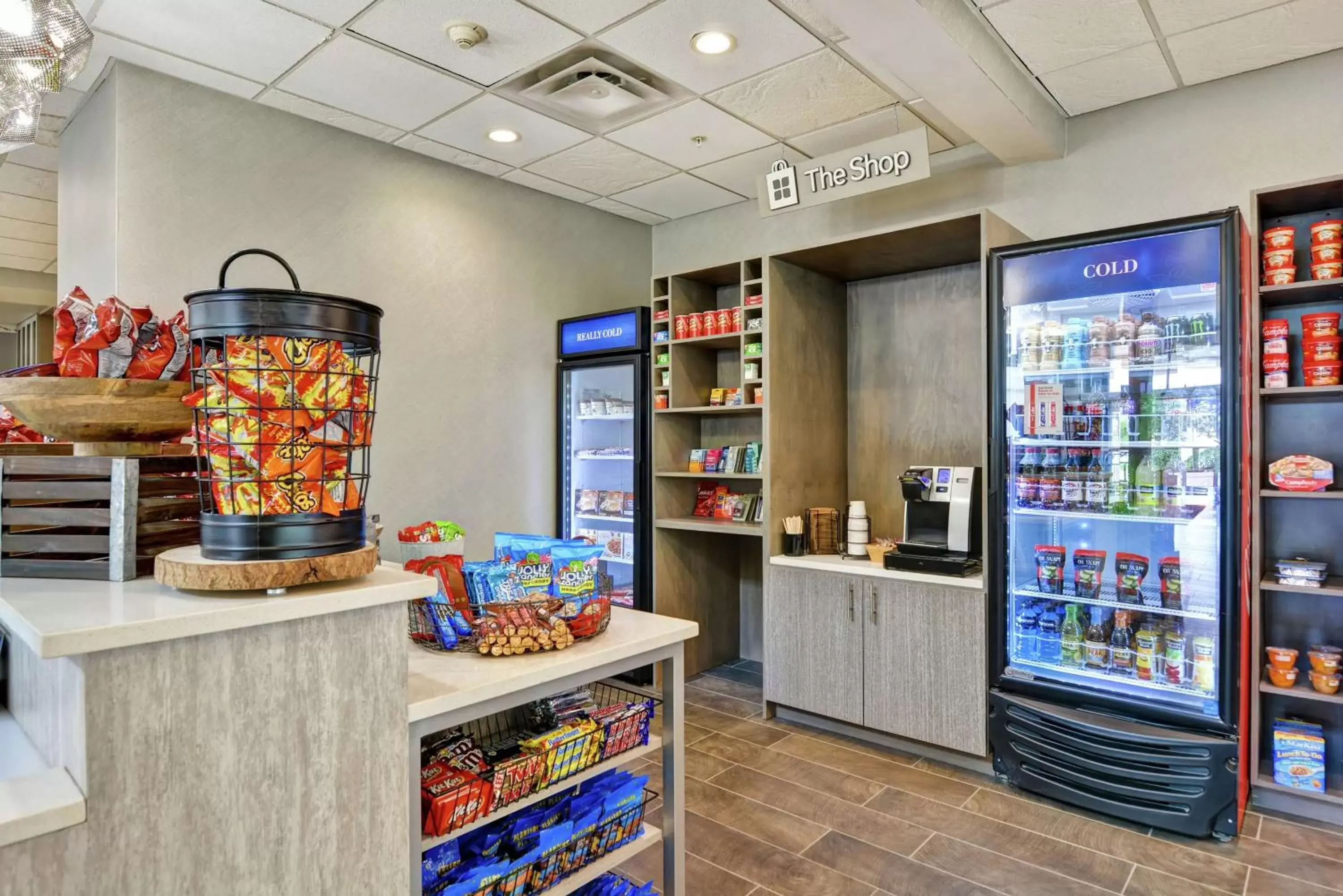 Restaurant/places to eat in Hilton Garden Inn Conway Restaurant/places to eat in Hilton Garden Inn Conway