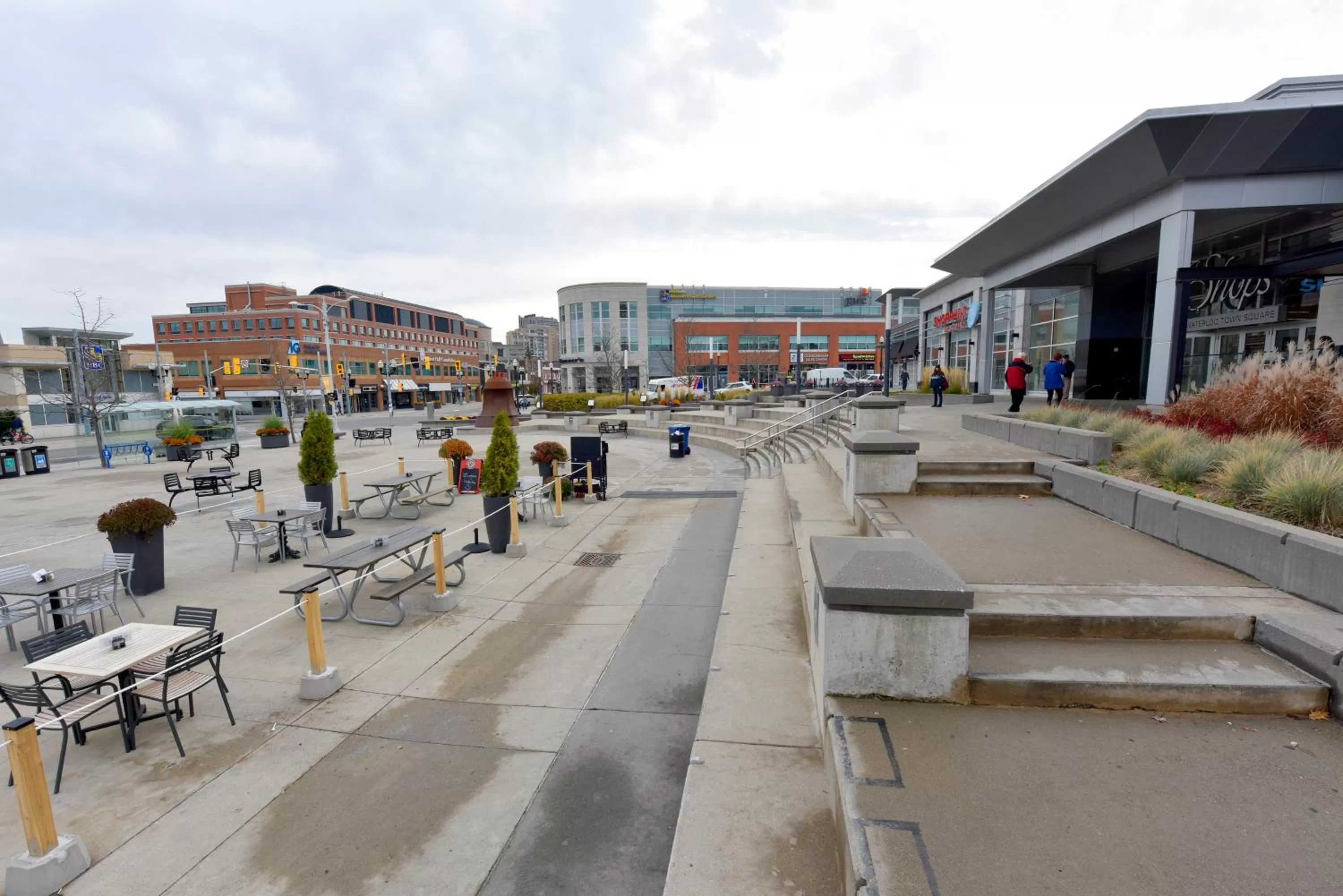 Day in Staybridge Suites - Waterloo - St. Jacobs Area